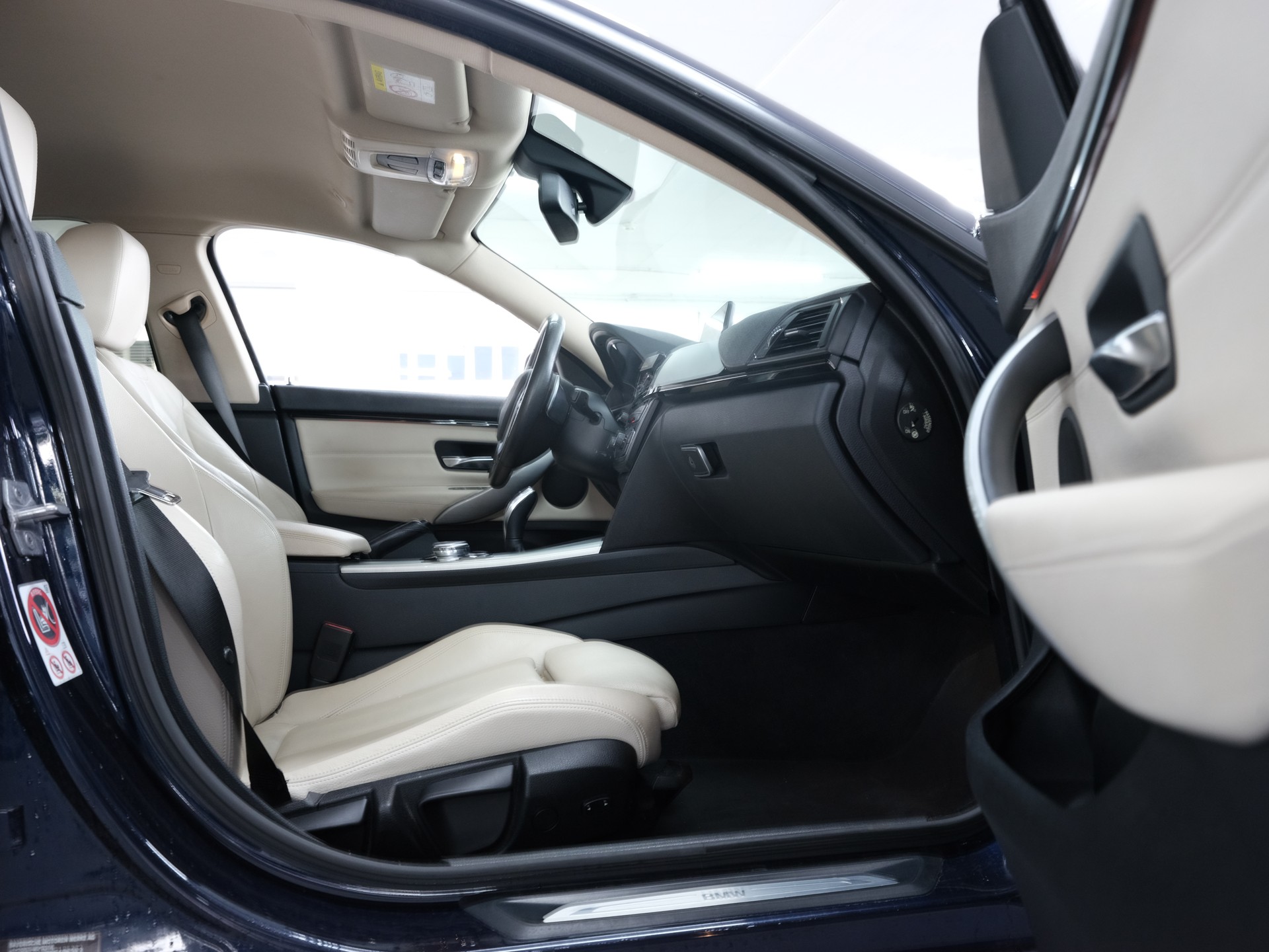 BMW 430i Gran Coupé xDrive Sport Line Steptronic *Rückfahrkamera* *Sport Line* *Leder*-image-27