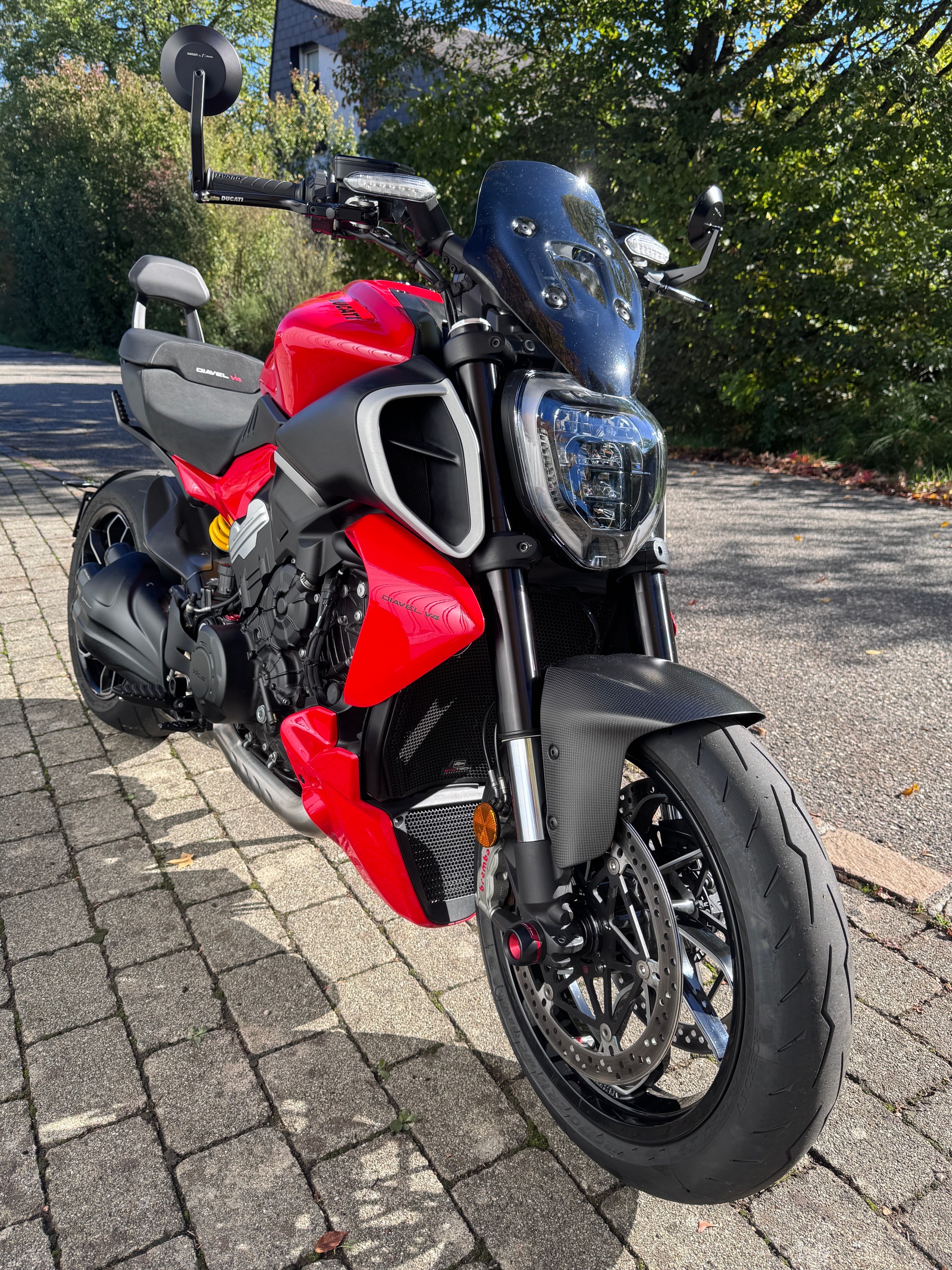 DUCATI Diavel V4 - frisch ab Service mit Werksgarantie bis 07/2028!-image-0