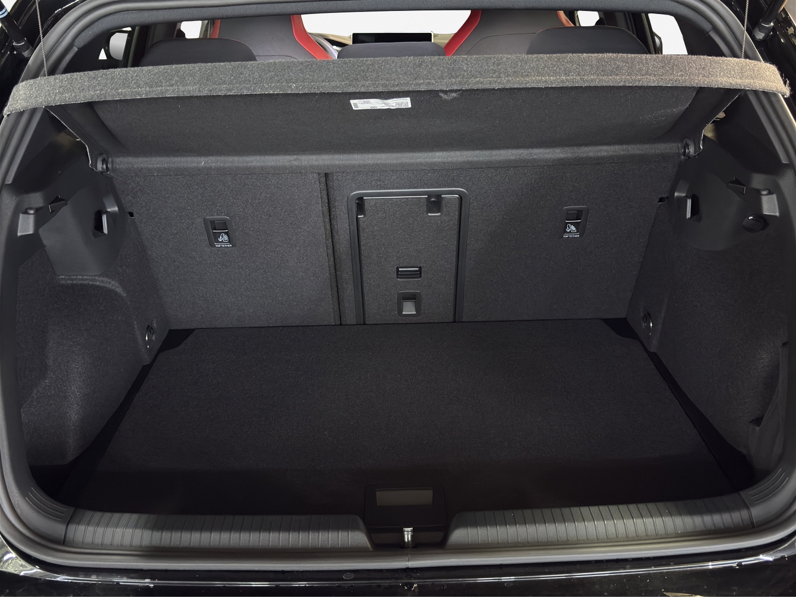 VW Golf 2.0 TSI GTI Essential DSG-image-12