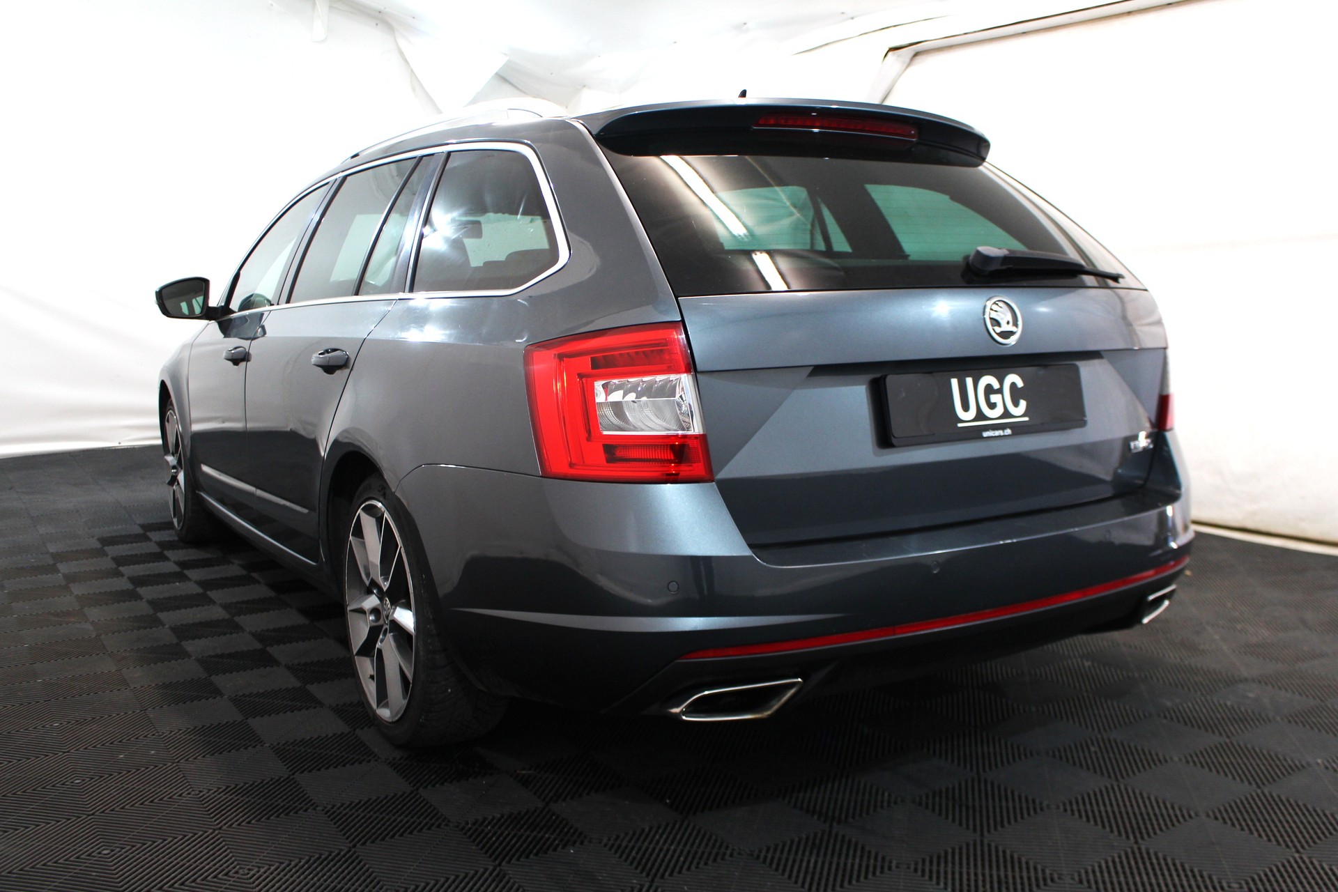 SKODA Octavia Combi 2.0 TDI 184 RS DSG-showroom-element-3