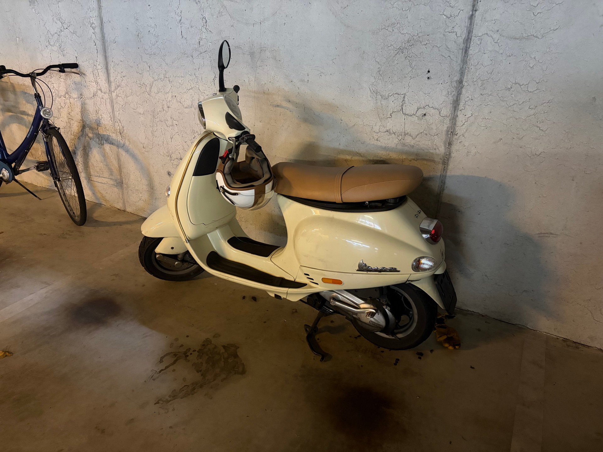 PIAGGIO 125 ET4-image-3