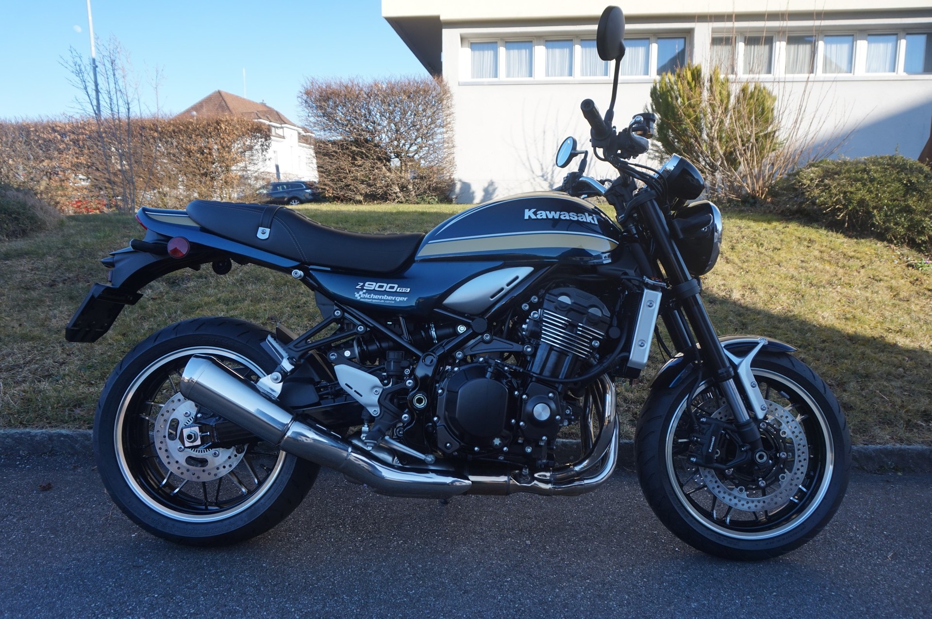 KAWASAKI Z 900 RS ABS MY23-image-2