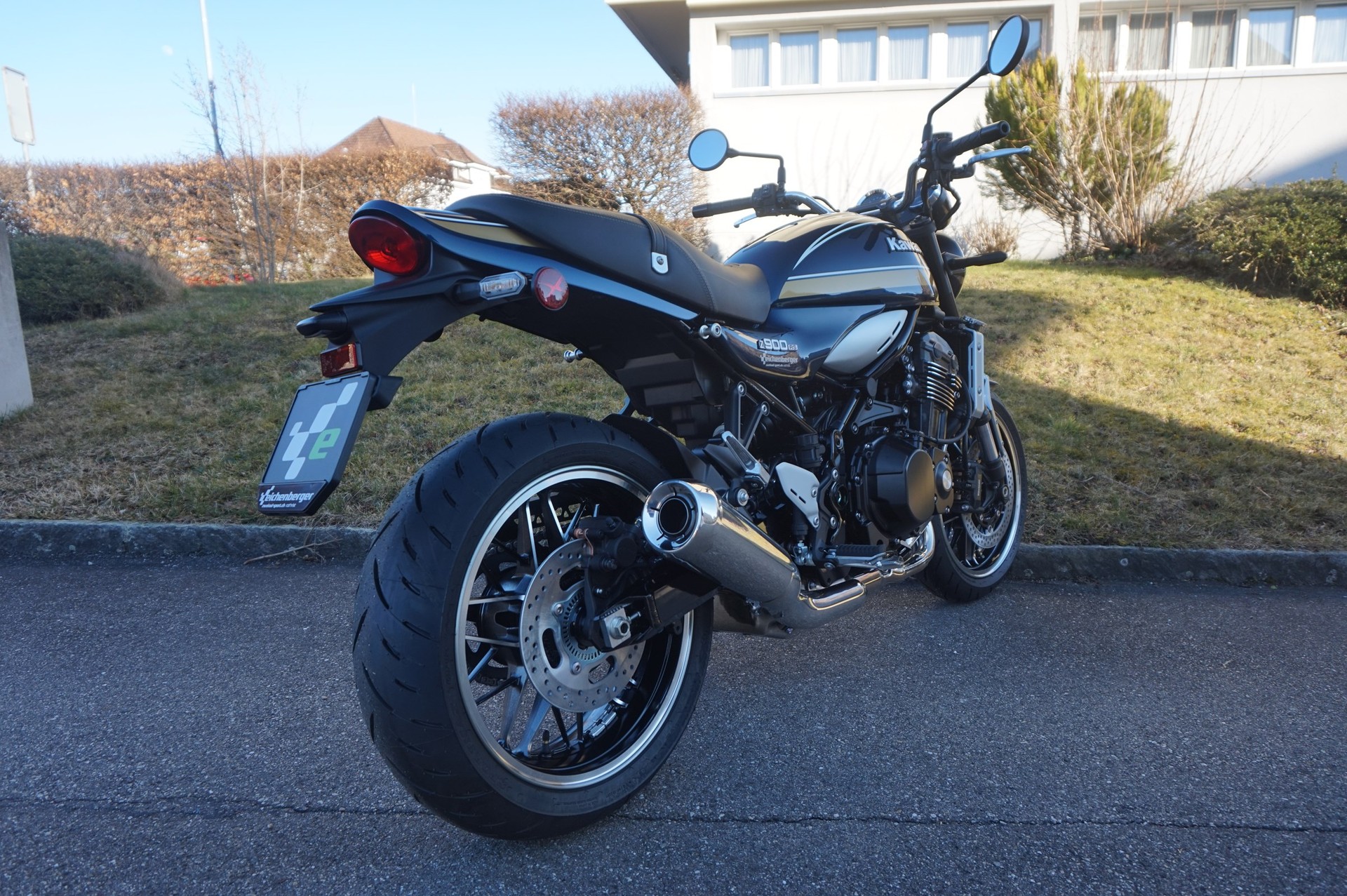 KAWASAKI Z 900 RS ABS MY23-image-3