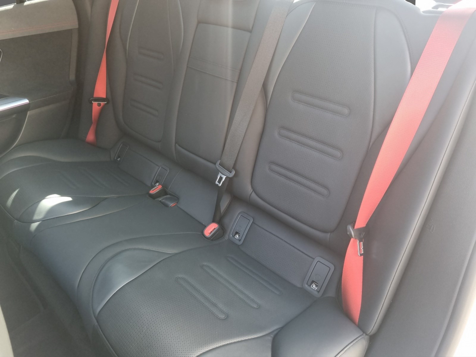 MERCEDES-BENZ EQE 43 AMG 4 Matic-image-12