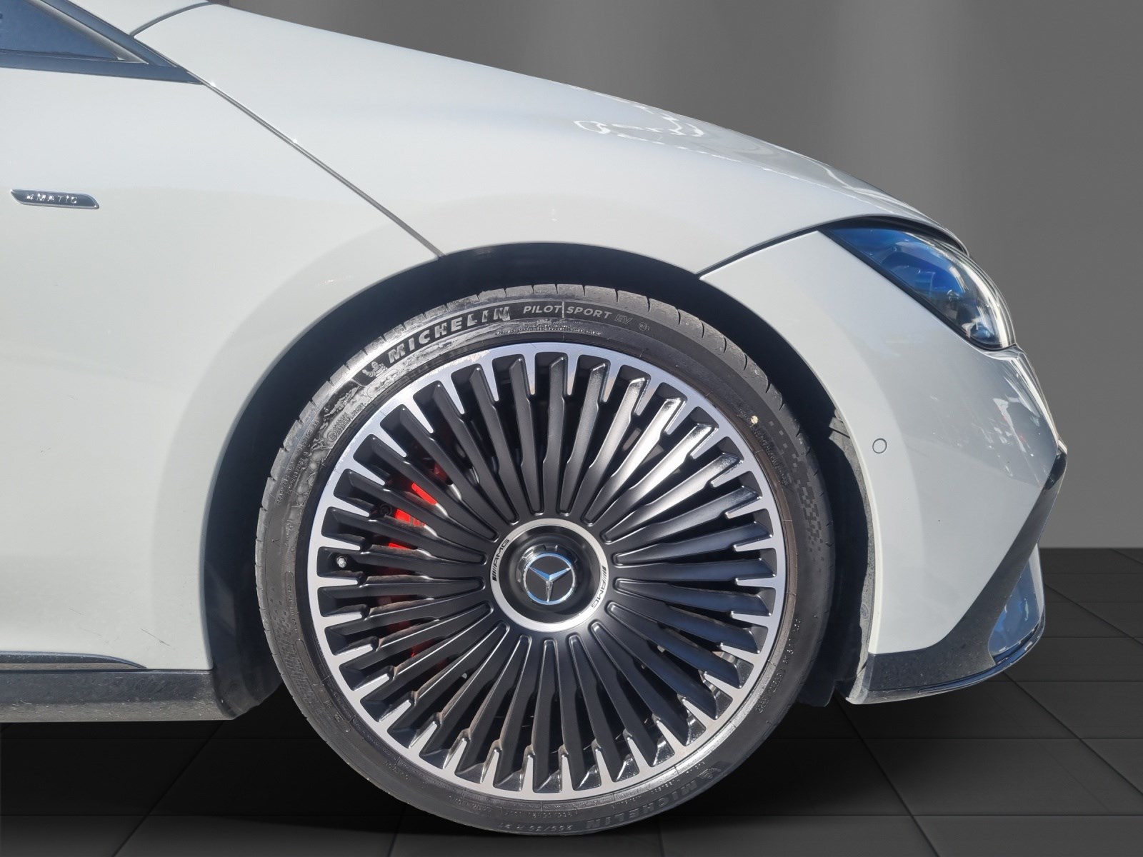 MERCEDES-BENZ EQE 43 AMG 4 Matic-image-22