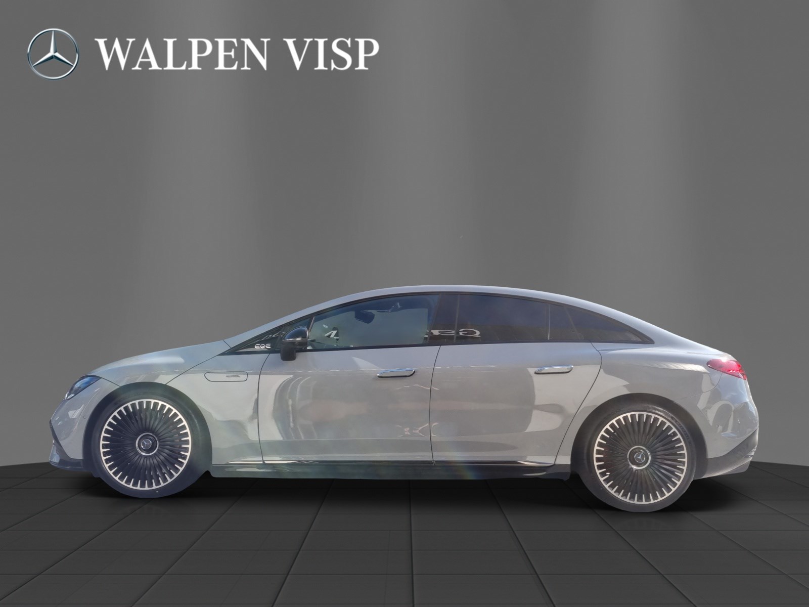 MERCEDES-BENZ EQE 43 AMG 4 Matic-showroom-element-2