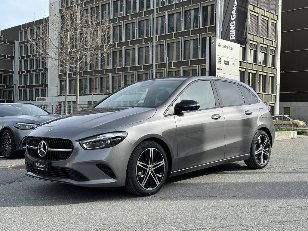 MERCEDES-BENZ B 220 Progressive 4matic-showroom-element-2