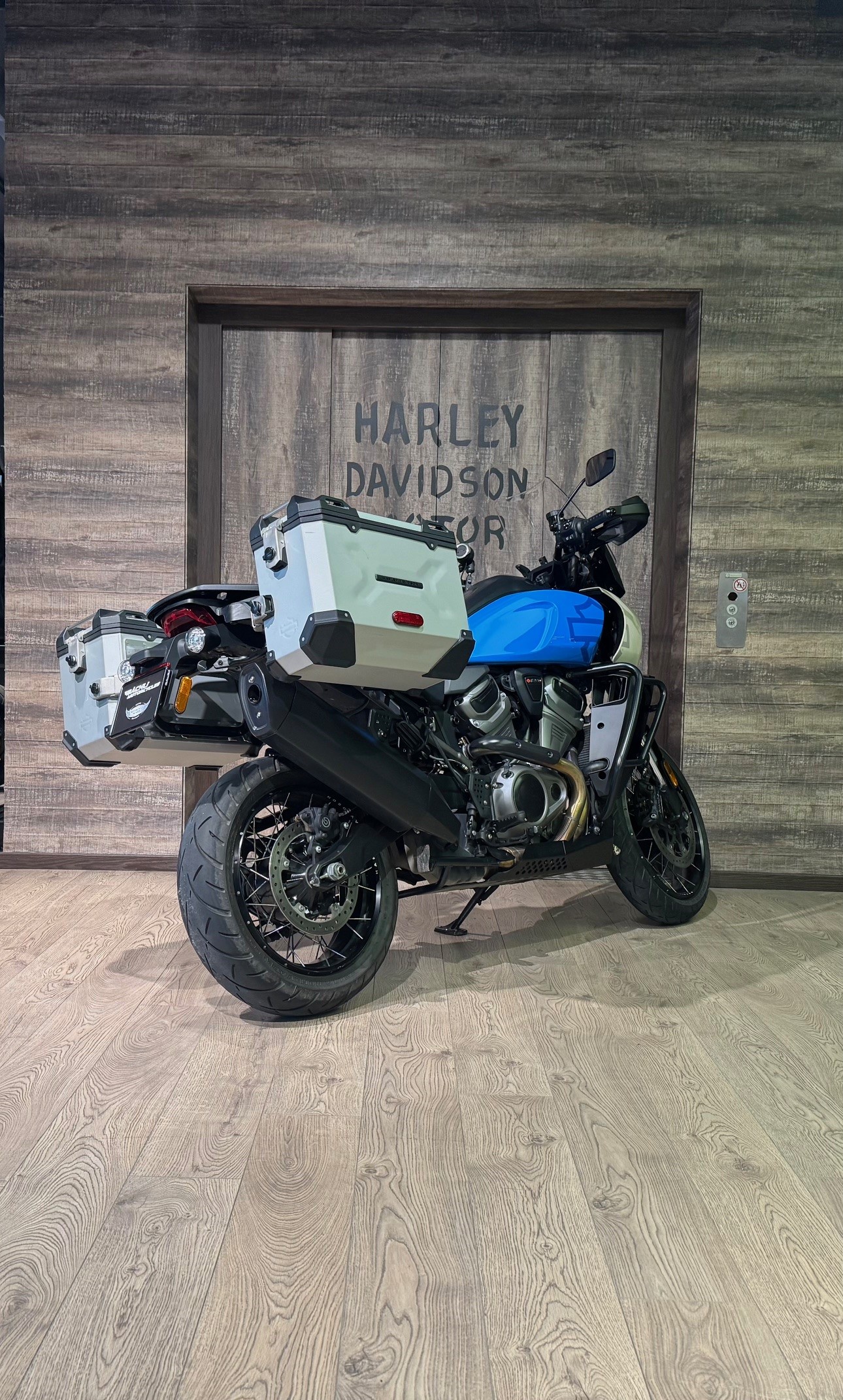HARLEY-DAVIDSON RA Pan America 1250 Special-image-5