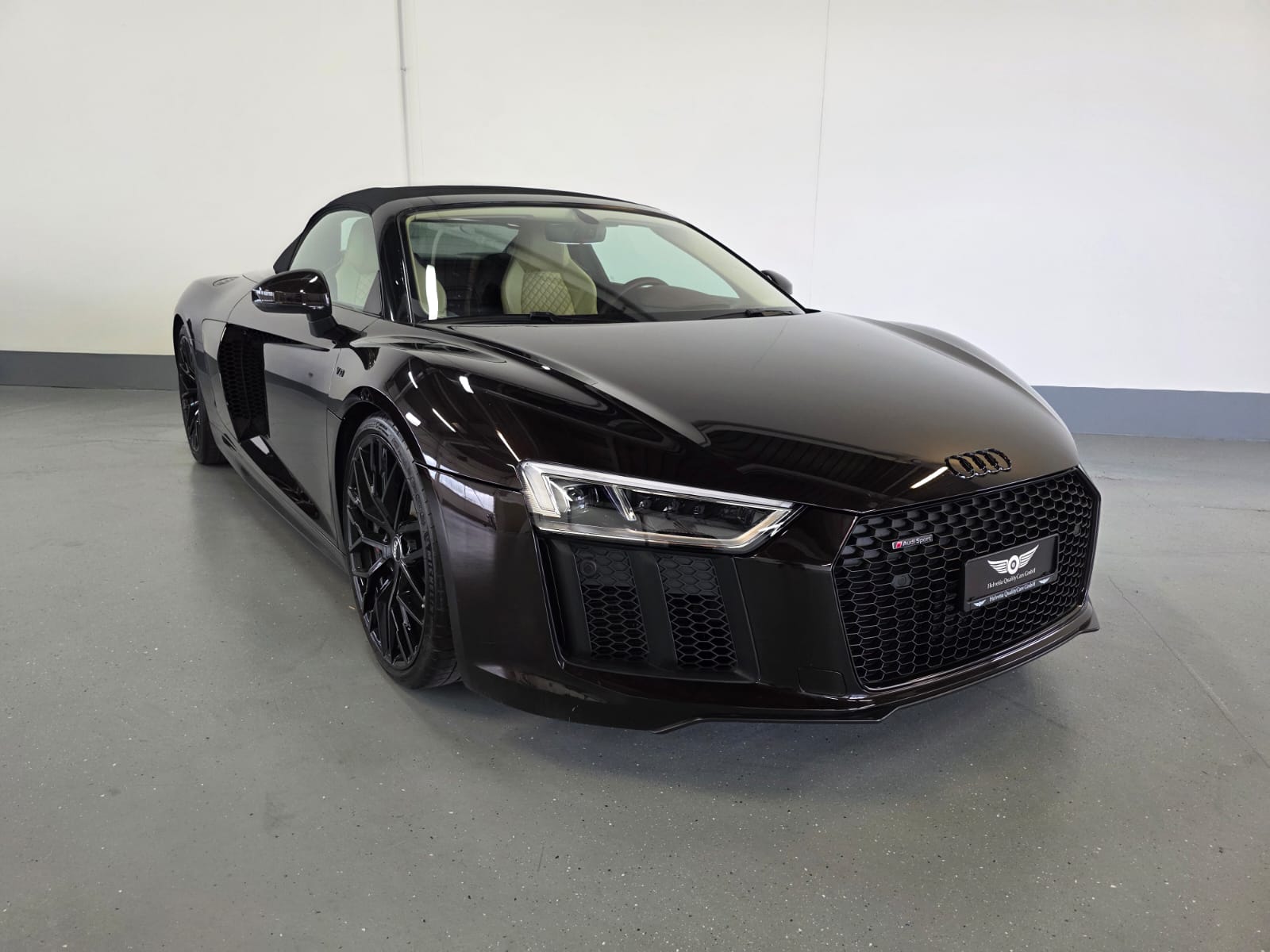 AUDI R8 Spyder 5.2 RWS S-Tronic-image-9