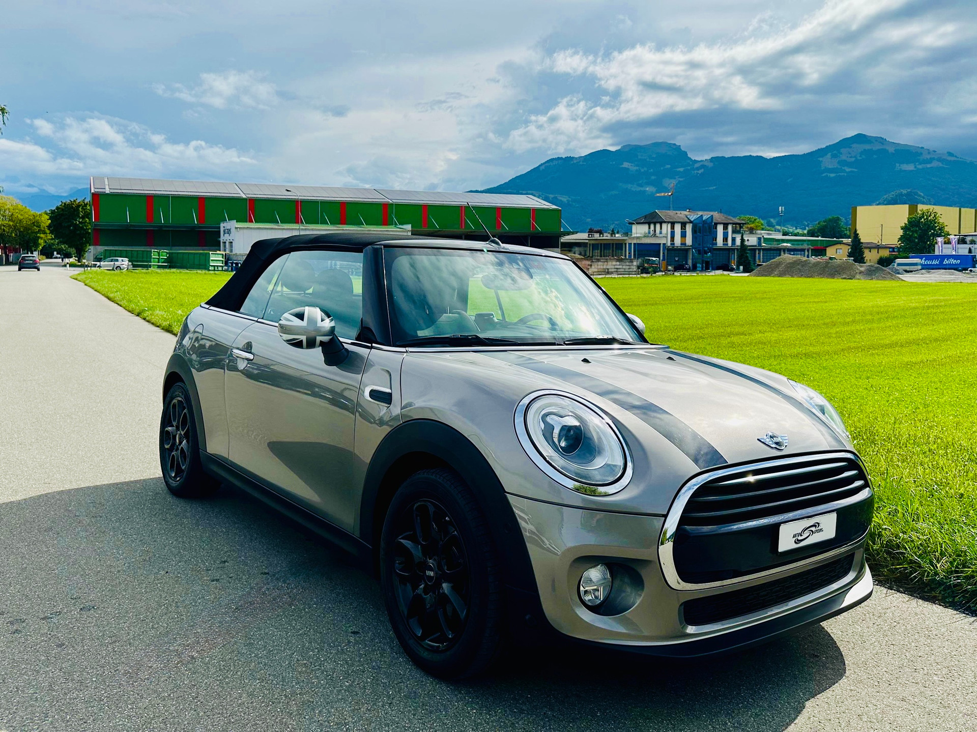 MINI Cooper Cabriolet Steptronic-image-9