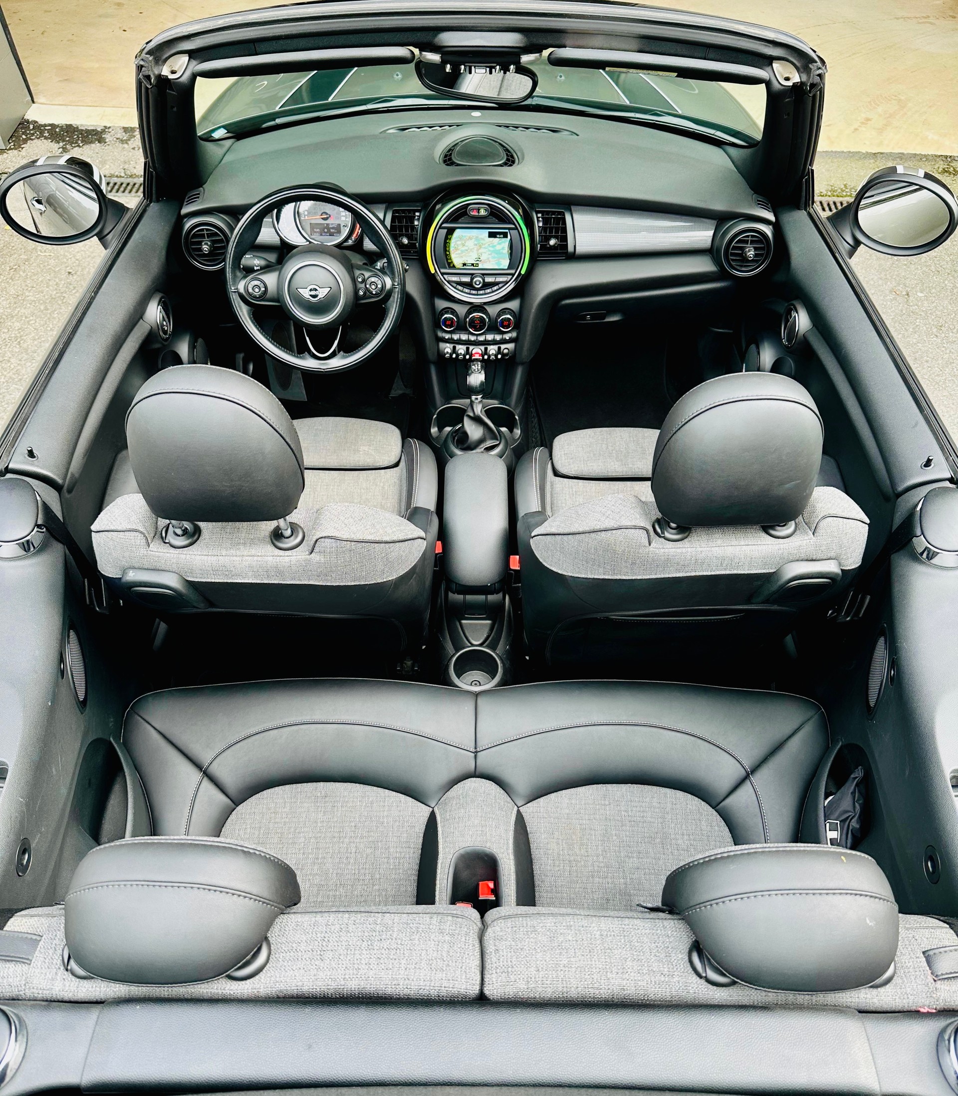 MINI Cooper Cabriolet Steptronic-image-13