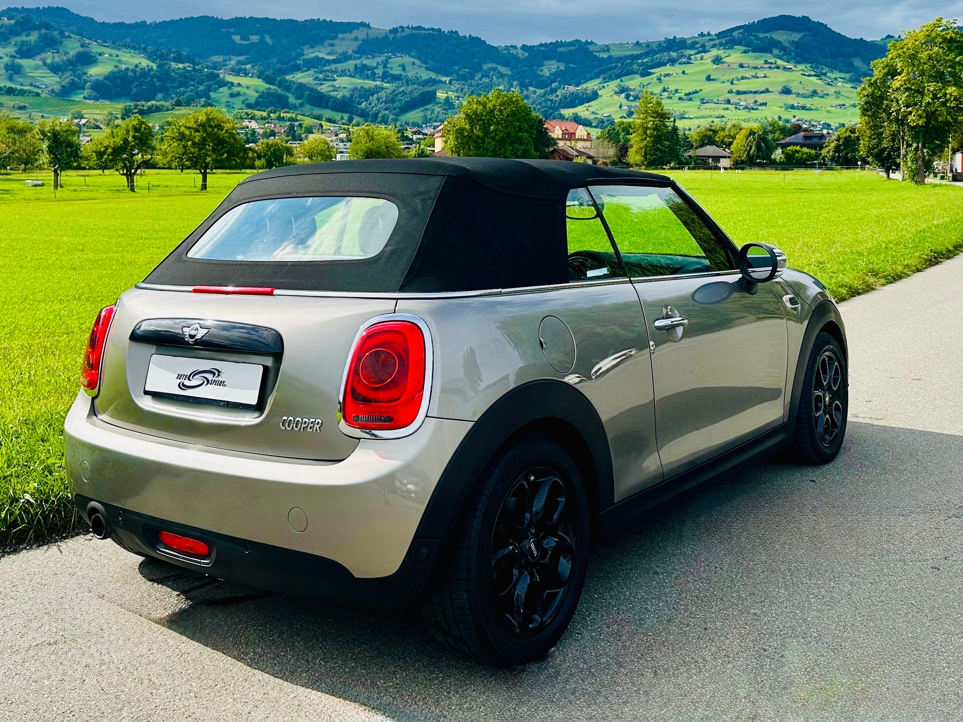 MINI Cooper Cabriolet Steptronic-image-7