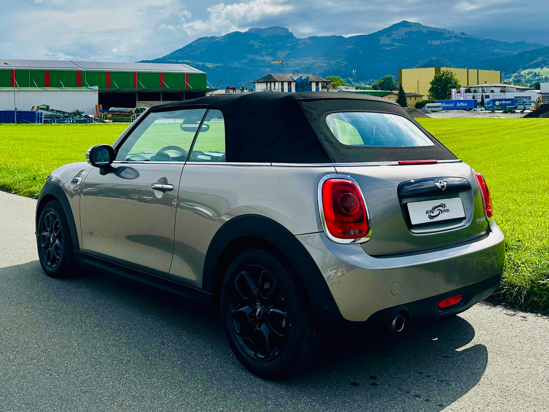 MINI Cooper Cabriolet Steptronic-showroom-element-3