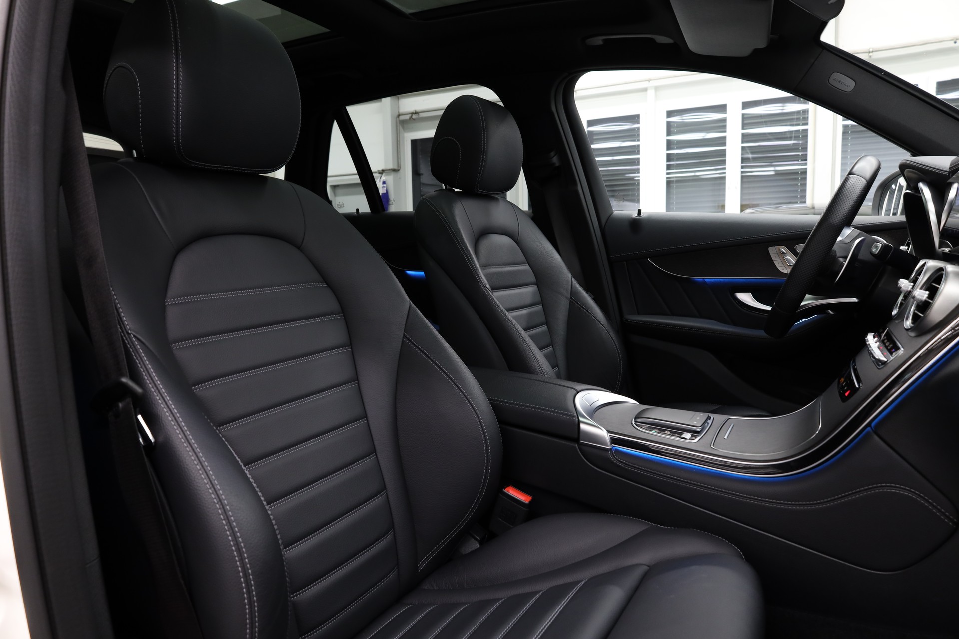 MERCEDES-BENZ GLC 43 AMG 4m-image-15