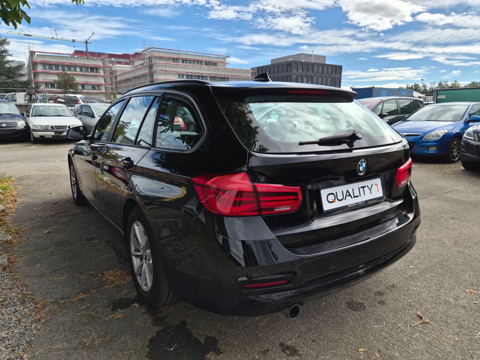 BMW 318i Touring Business Steptronic-image-3