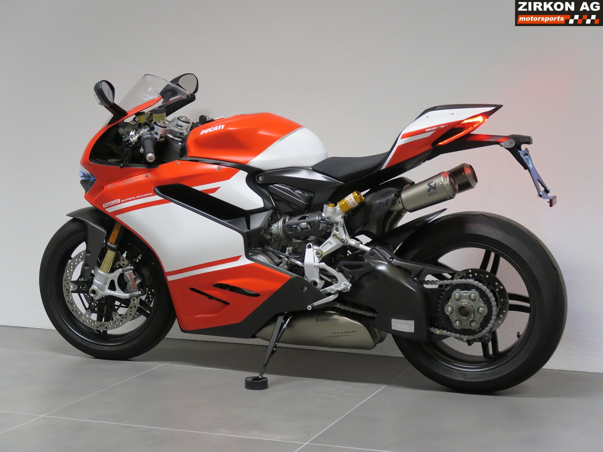 DUCATI Panigale 1299 Superleggera | signed by Jorge Lorenzo-image-9