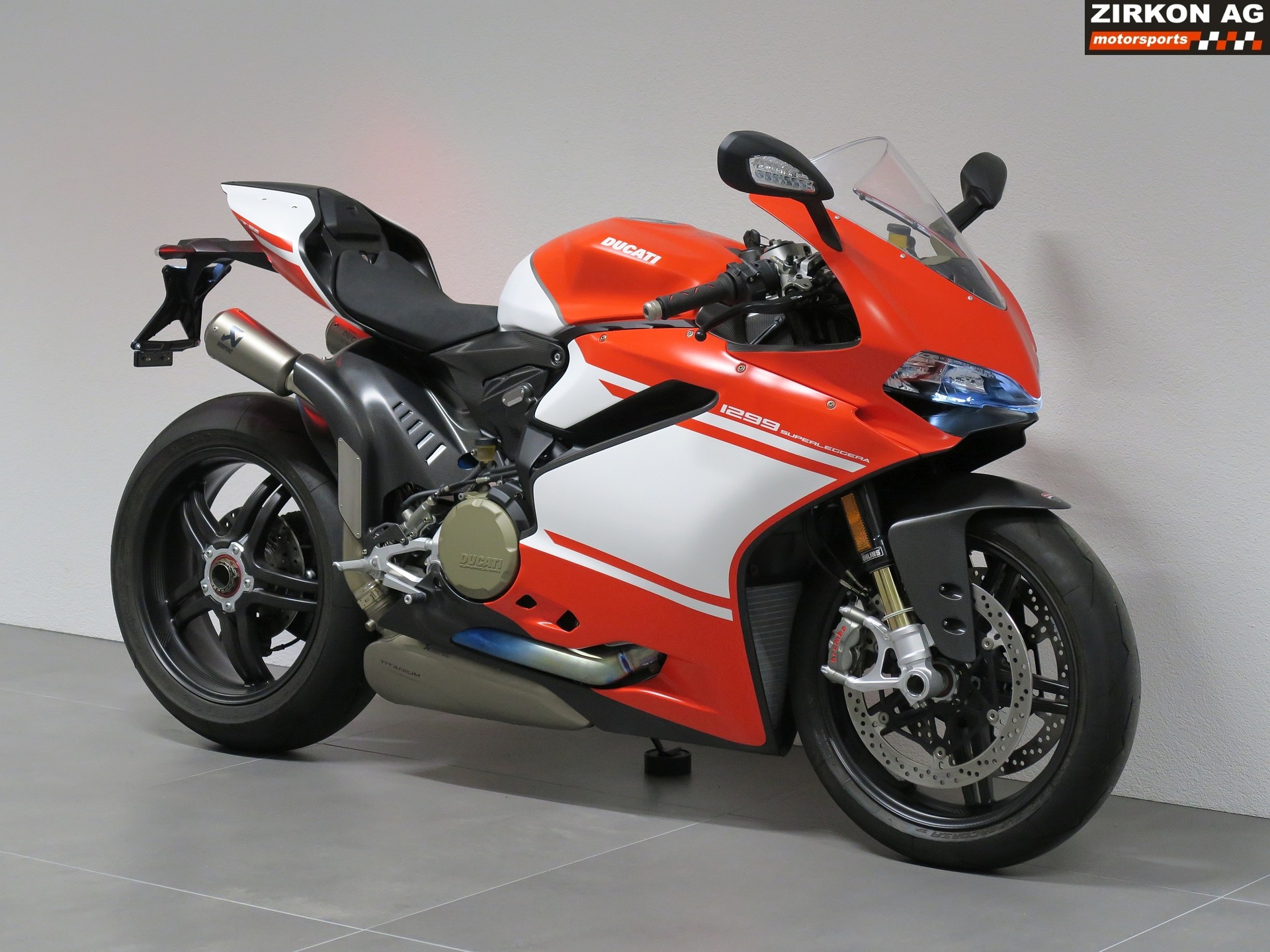 DUCATI Panigale 1299 Superleggera | signed by Jorge Lorenzo-image-2