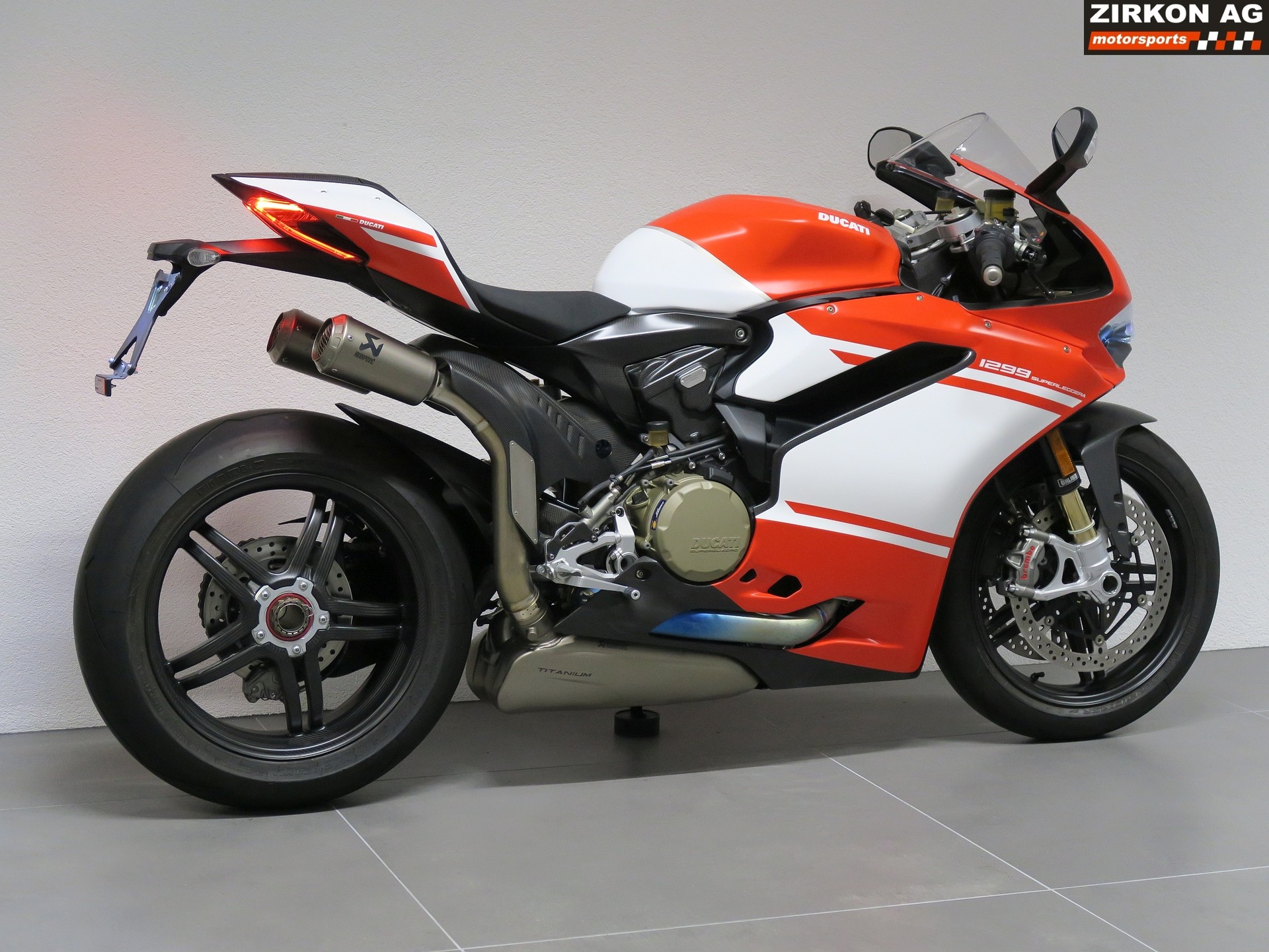 DUCATI Panigale 1299 Superleggera | signed by Jorge Lorenzo-image-3