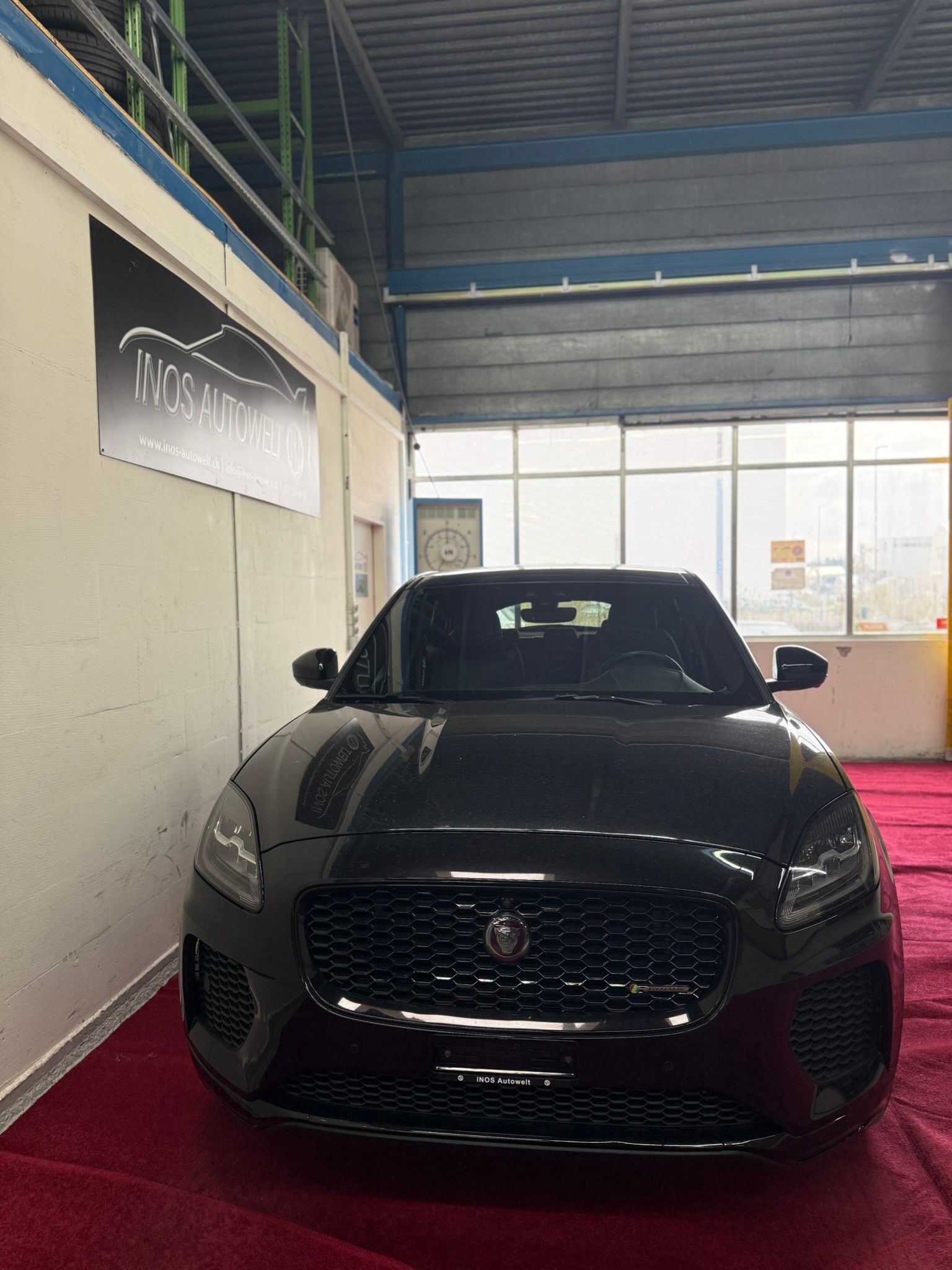 JAGUAR E-Pace 2.0d D180 R-Dynamic S AWD Automatik-image-1