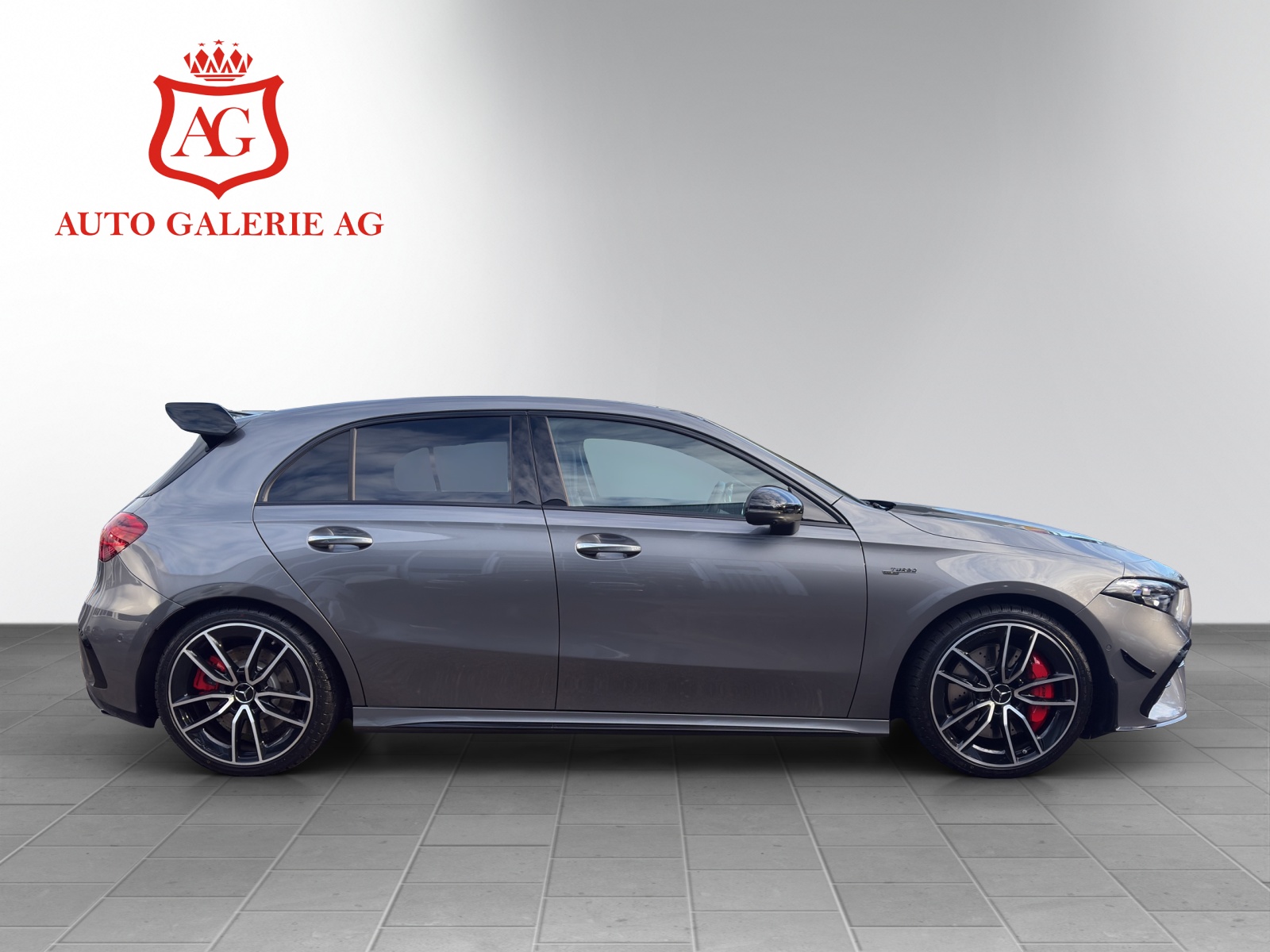 MERCEDES-BENZ A AMG 35 4Matic 8G-DCT-image-5