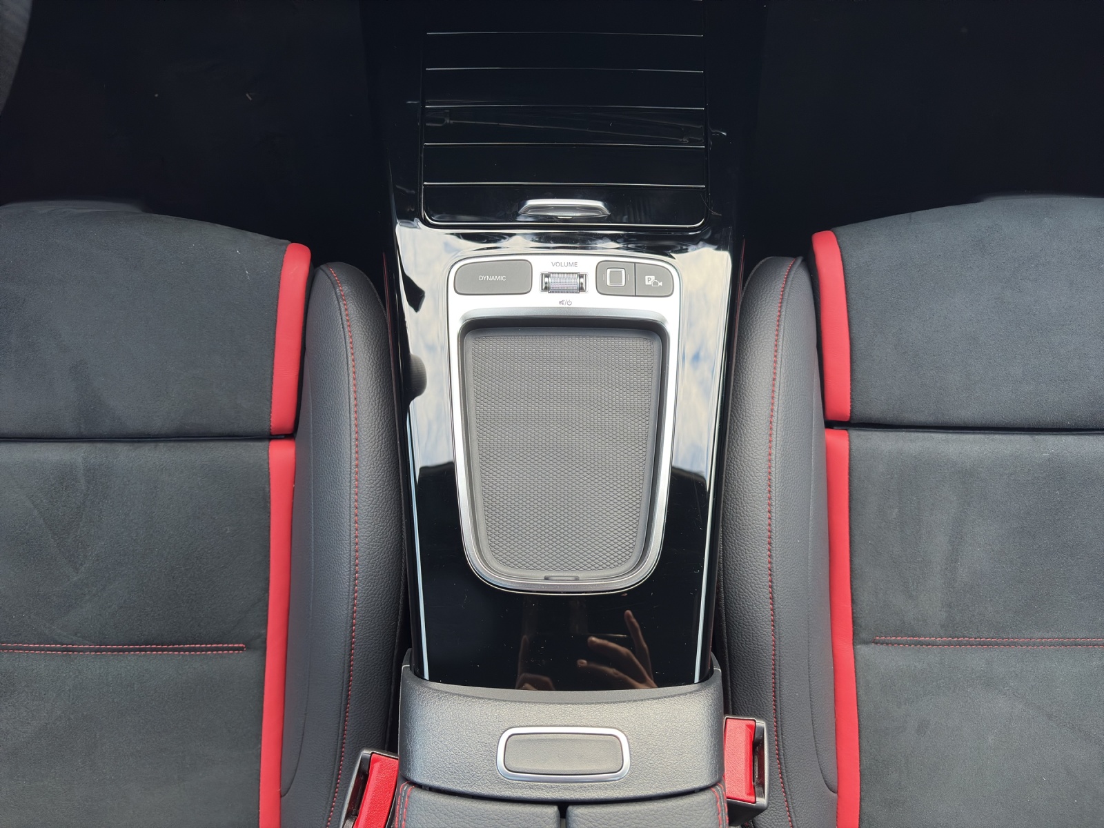 MERCEDES-BENZ A AMG 35 4Matic 8G-DCT-image-15