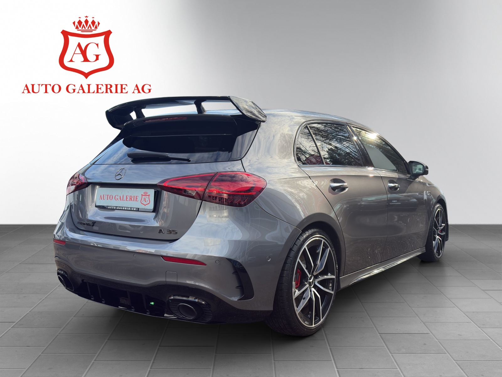 MERCEDES-BENZ A AMG 35 4Matic 8G-DCT-image-4