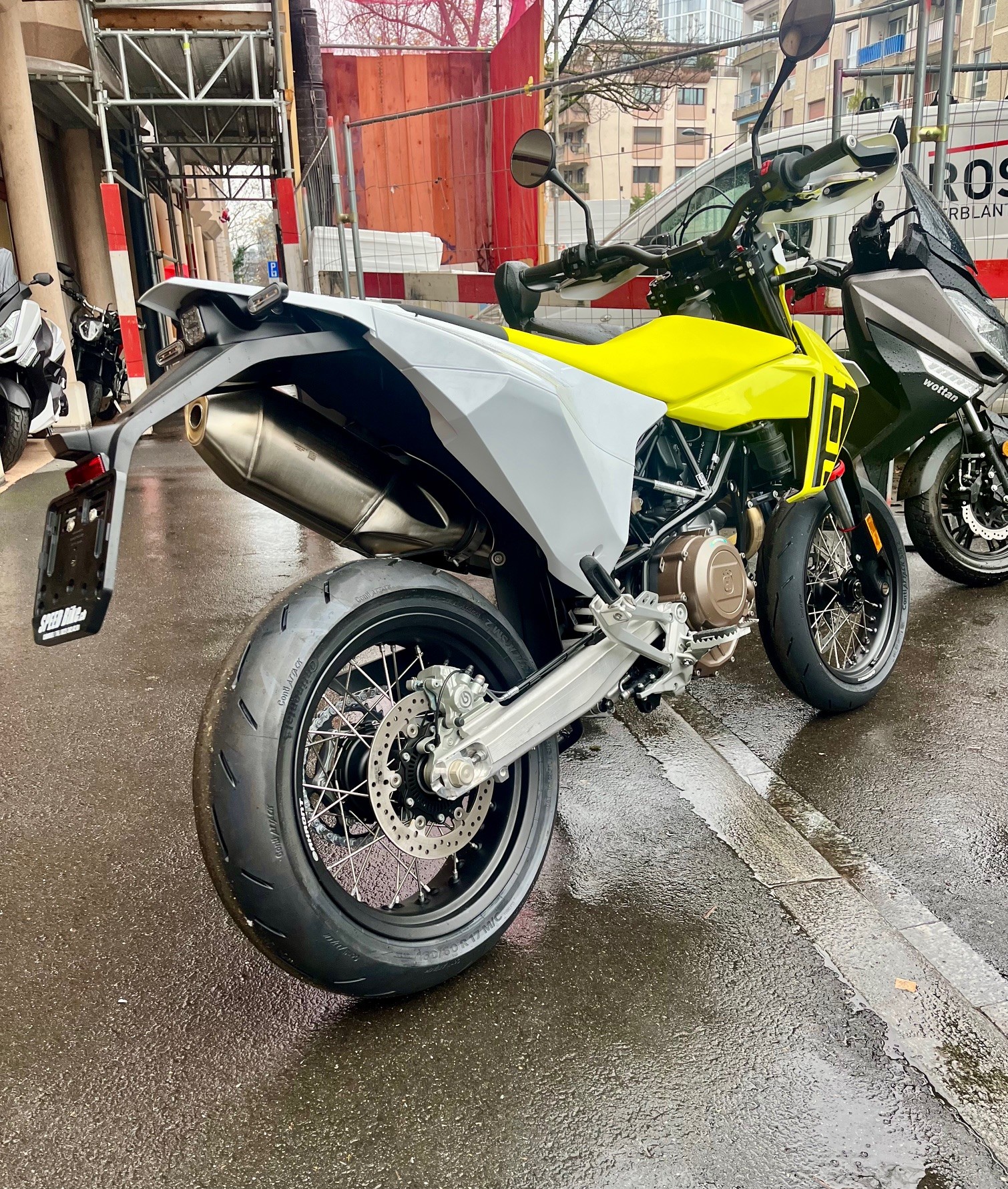 HUSQVARNA supermoto 2026-image-3