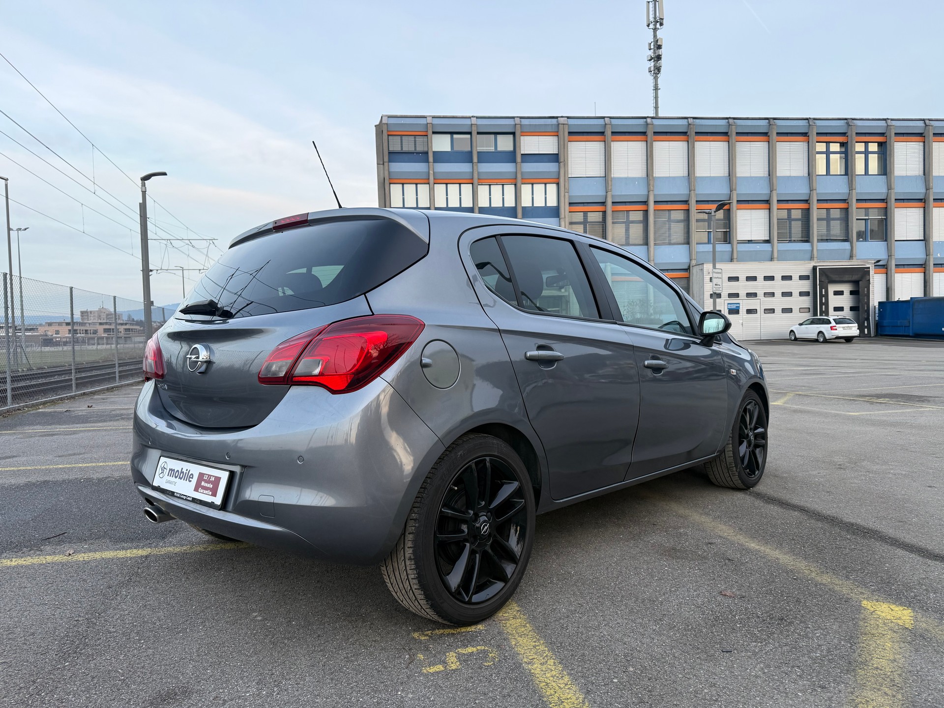 OPEL Corsa 1.4 TP Black Edition Automatic-image-4