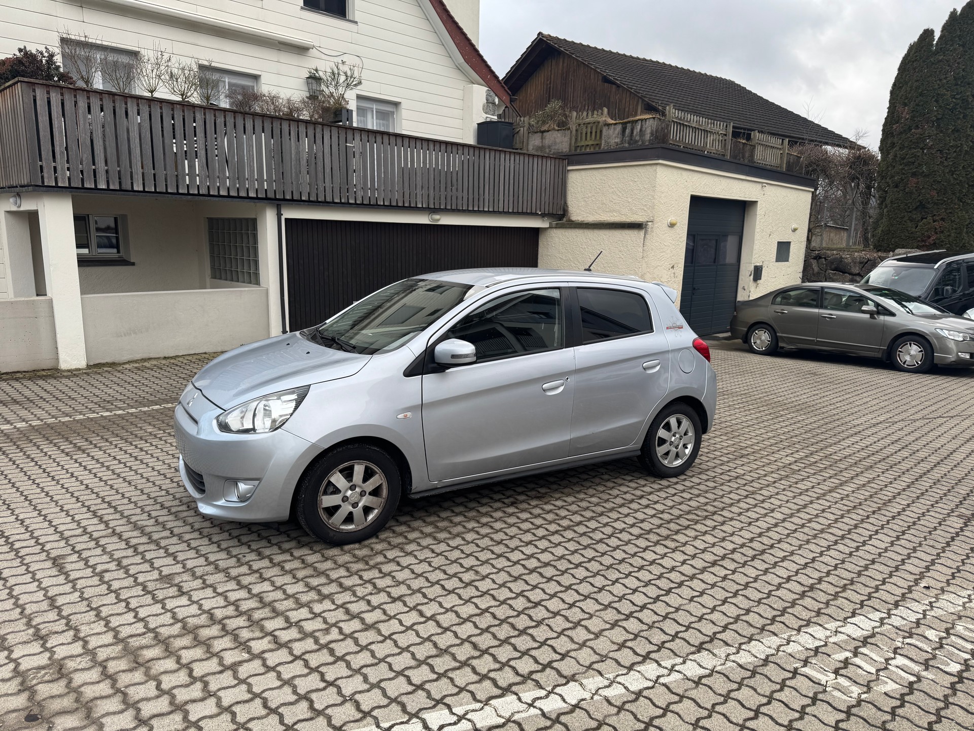 MITSUBISHI Space Star 1.2 Navigator CVT-image-1