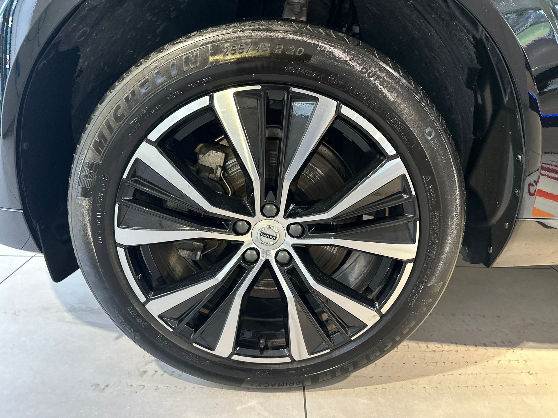 VOLVO XC60 T8 eAWD Ultimate Dark-image-14
