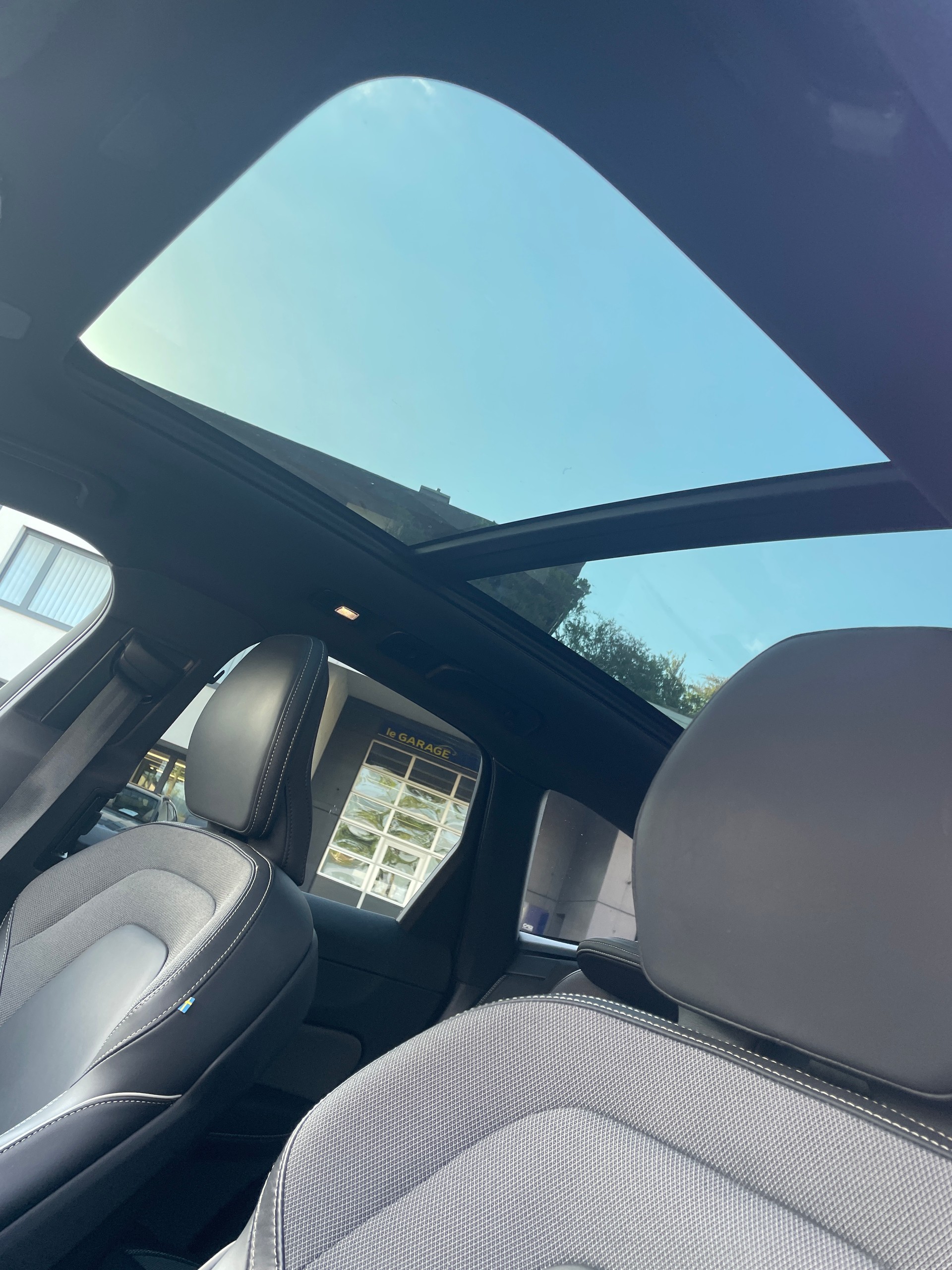 VOLVO XC60 T8 eAWD Ultimate Dark-image-25