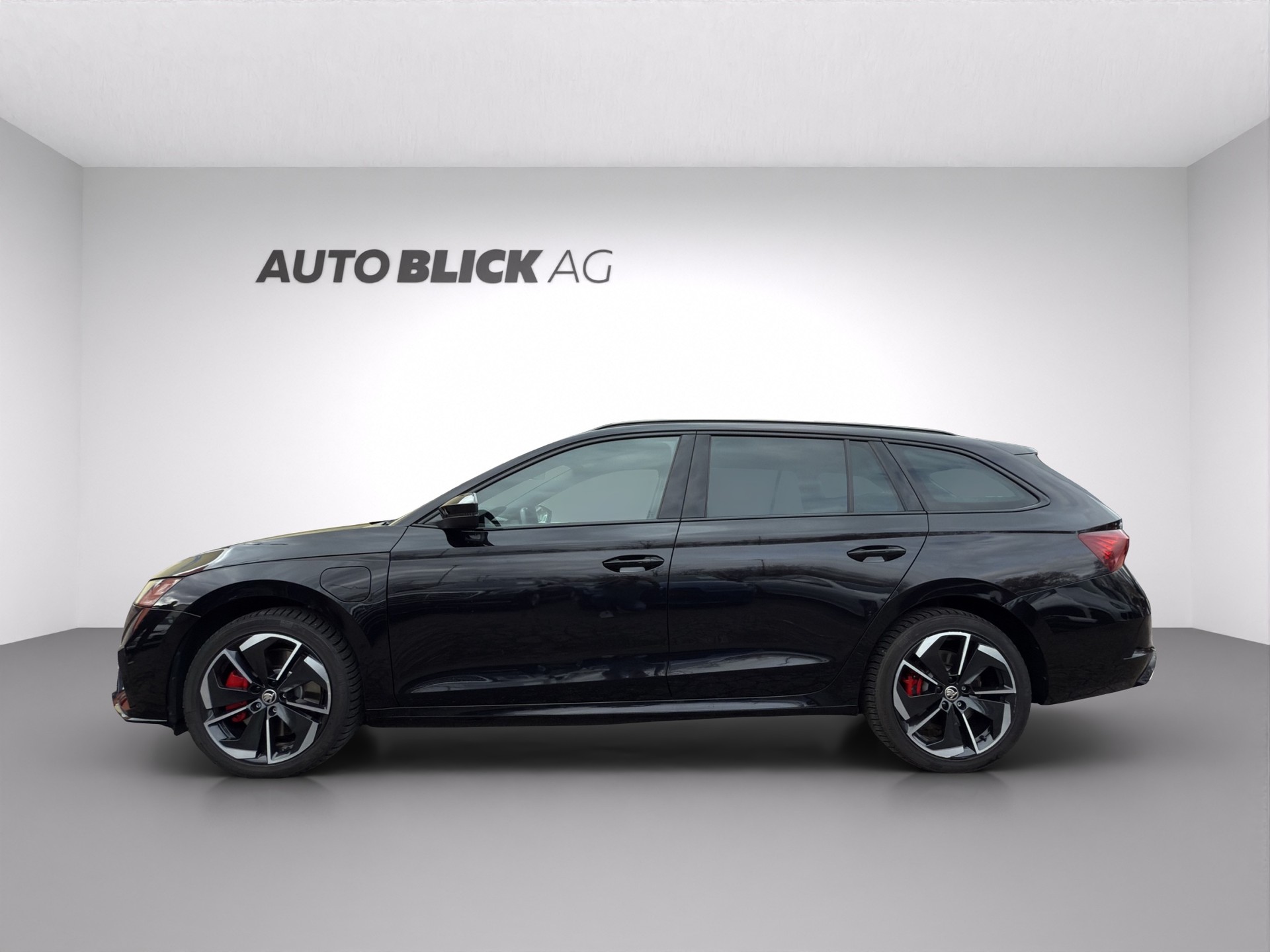SKODA Octavia Combi 1.4 TSI PHEV DSG RS-image-4