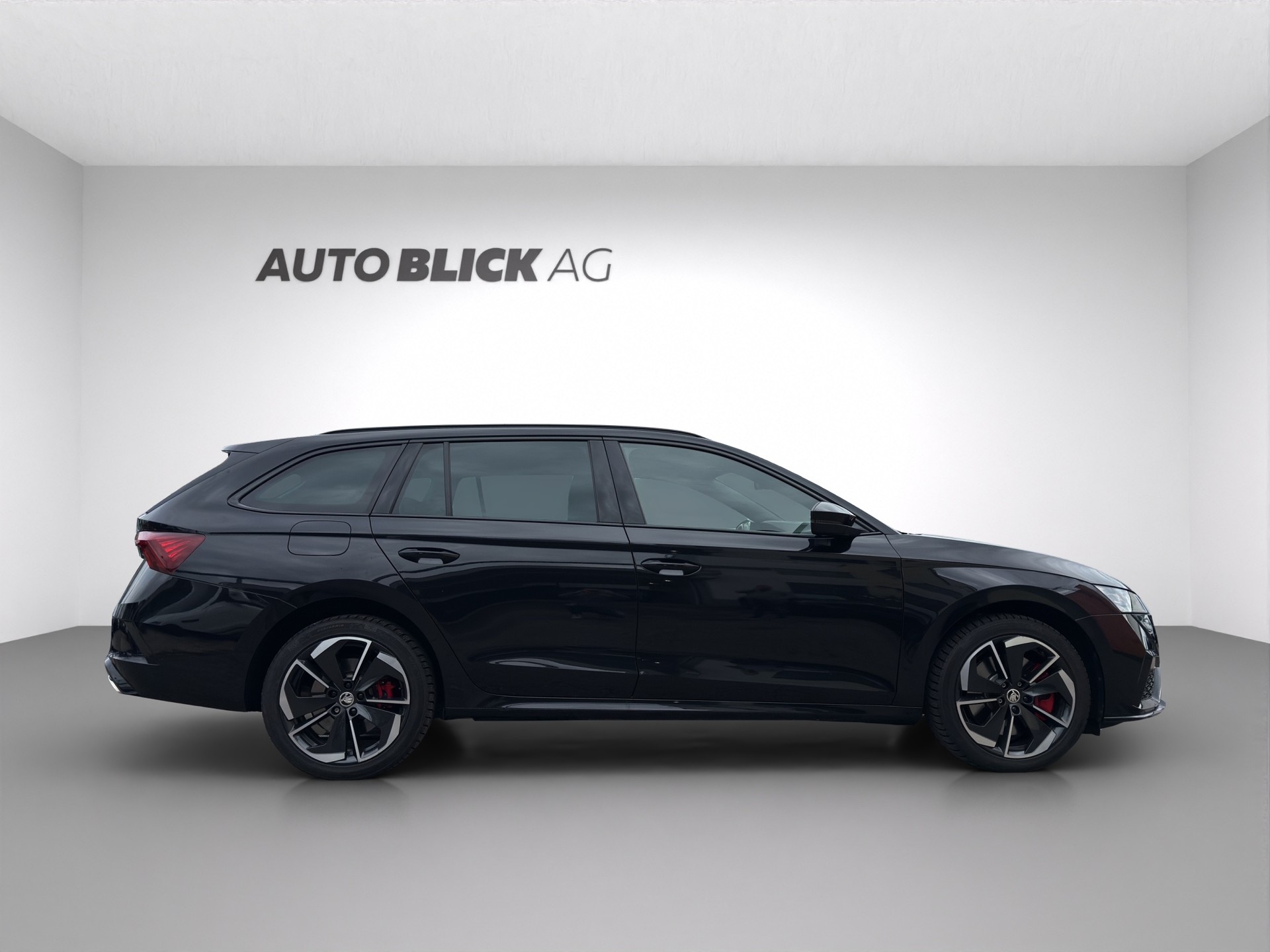 SKODA Octavia Combi 1.4 TSI PHEV DSG RS-showroom-element-3