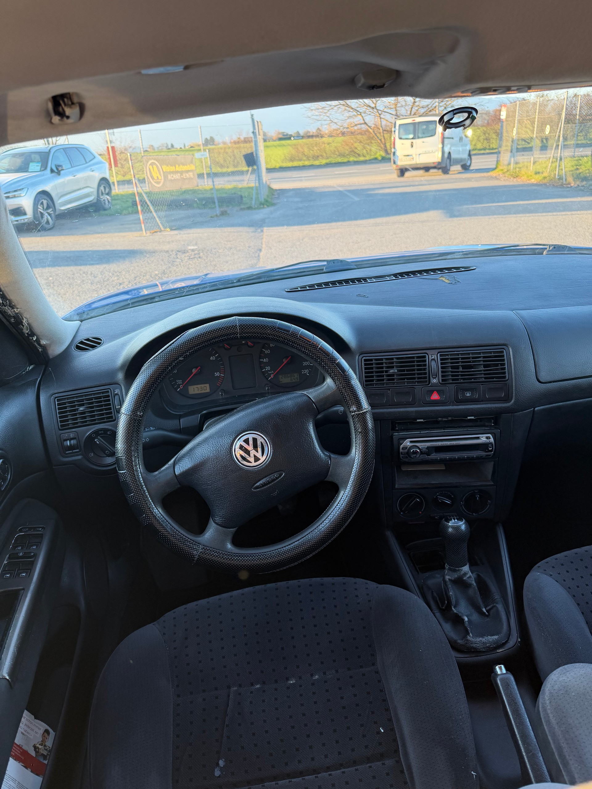 VW Golf 1.9 TDI Comfortline-image-8