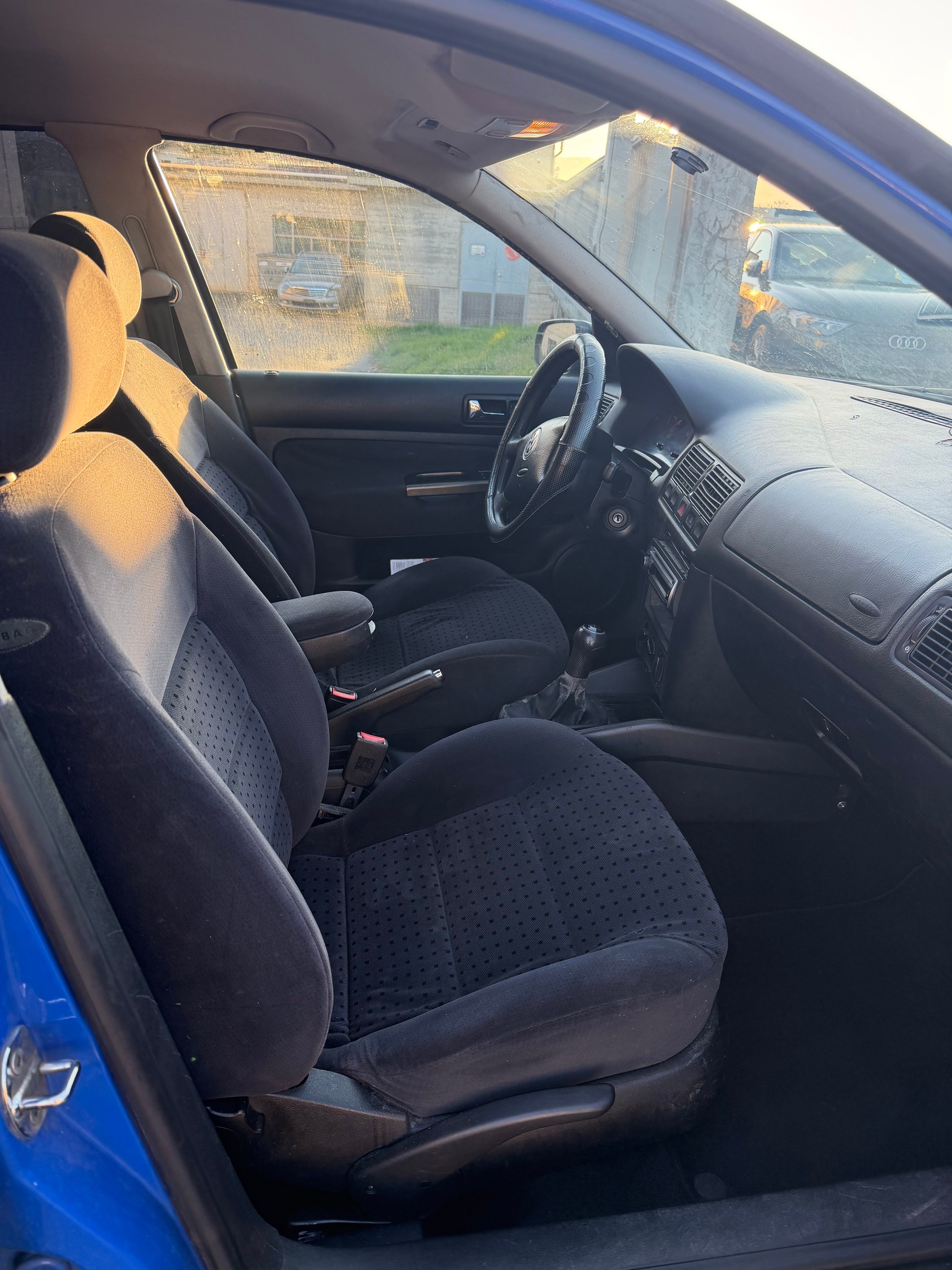 VW Golf 1.9 TDI Comfortline-image-12