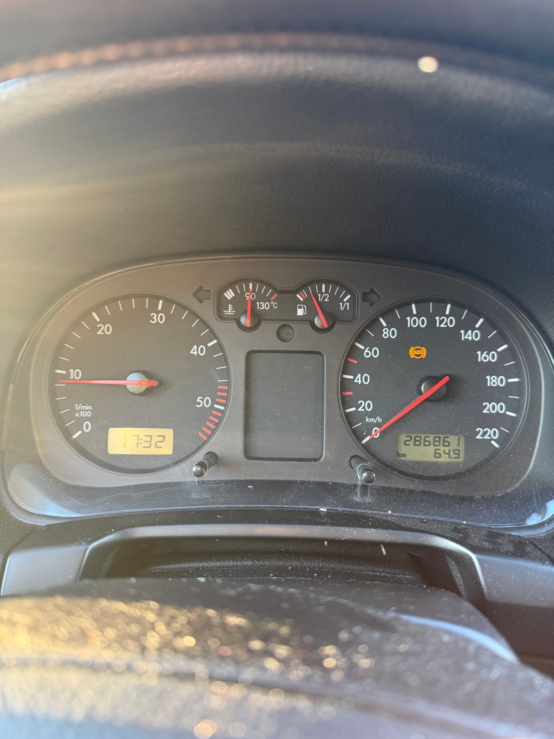 VW Golf 1.9 TDI Comfortline-image-14