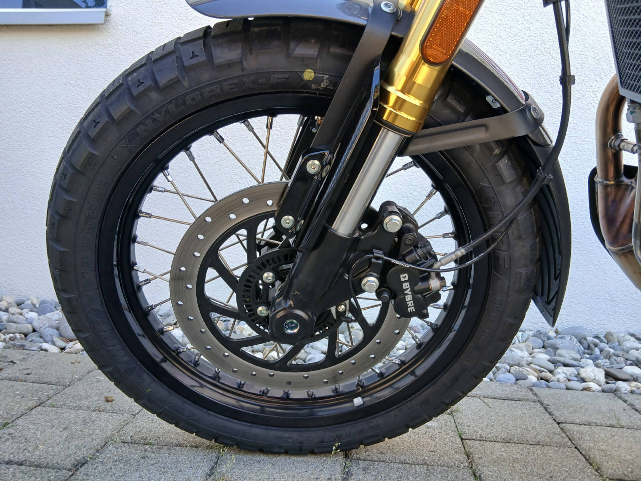 ROYAL ENFIELD Bear 650 Mid-image-2
