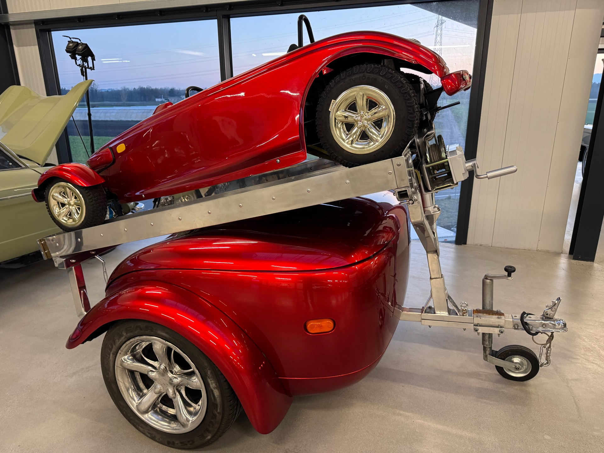 PLYMOUTH Prowler Red Dream-image-16