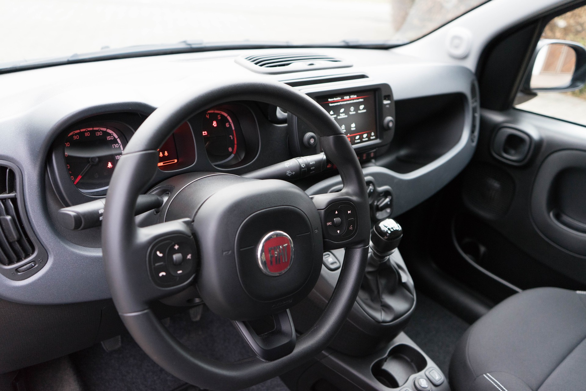 FIAT Panda 1.0 MHEV Cross-image-14