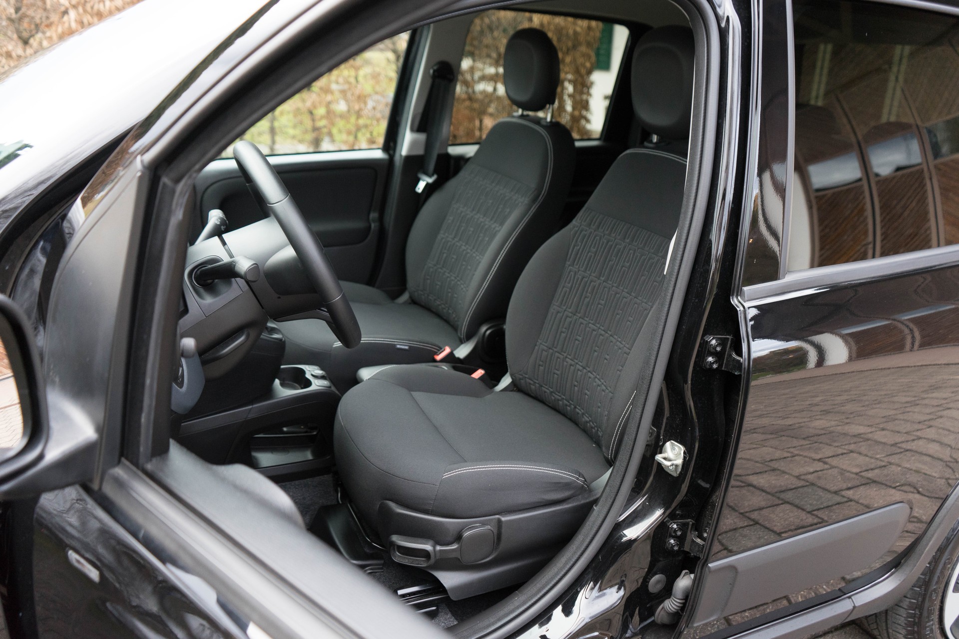 FIAT Panda 1.0 MHEV Cross-image-12