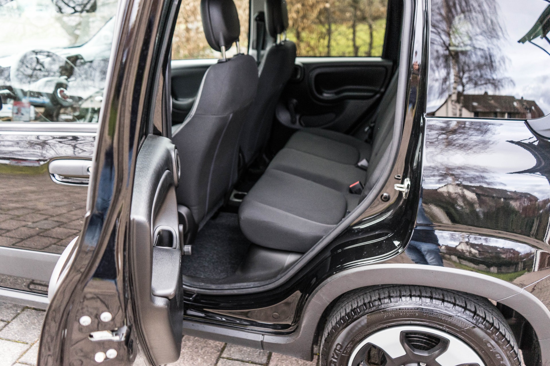 FIAT Panda 1.0 MHEV Cross-image-10