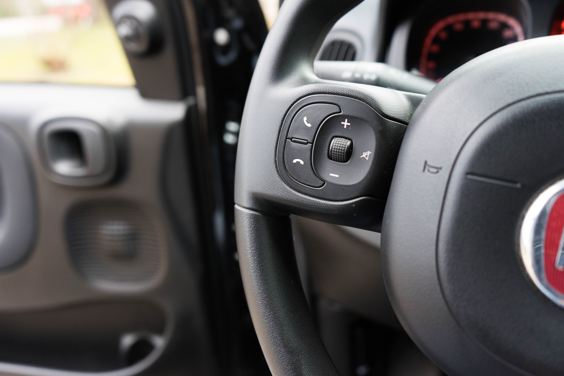 FIAT Panda 1.0 MHEV Cross-image-20