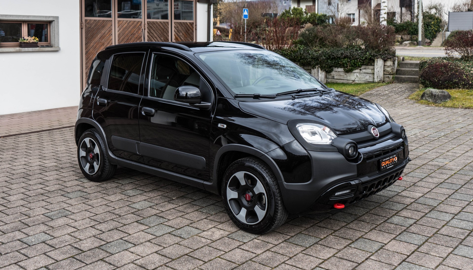FIAT Panda 1.0 MHEV Cross-showroom-element-2