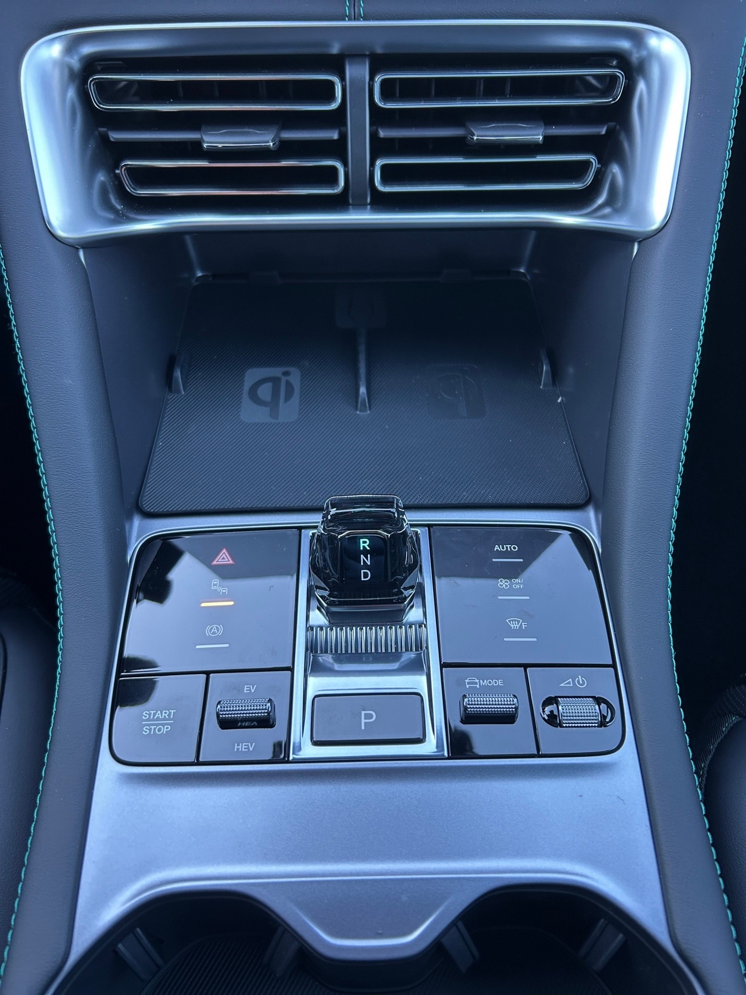 BYD Seal U DM-i Design AWD-image-13