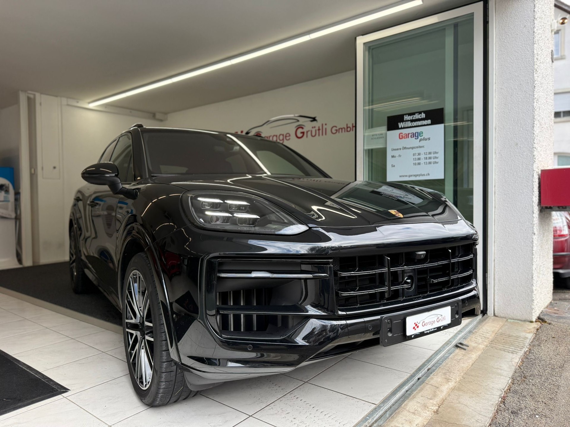PORSCHE Cayenne 3.0 V6-image-18