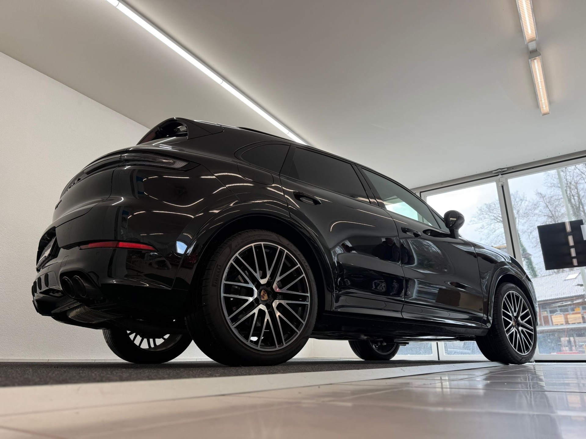 PORSCHE Cayenne 3.0 V6-image-5