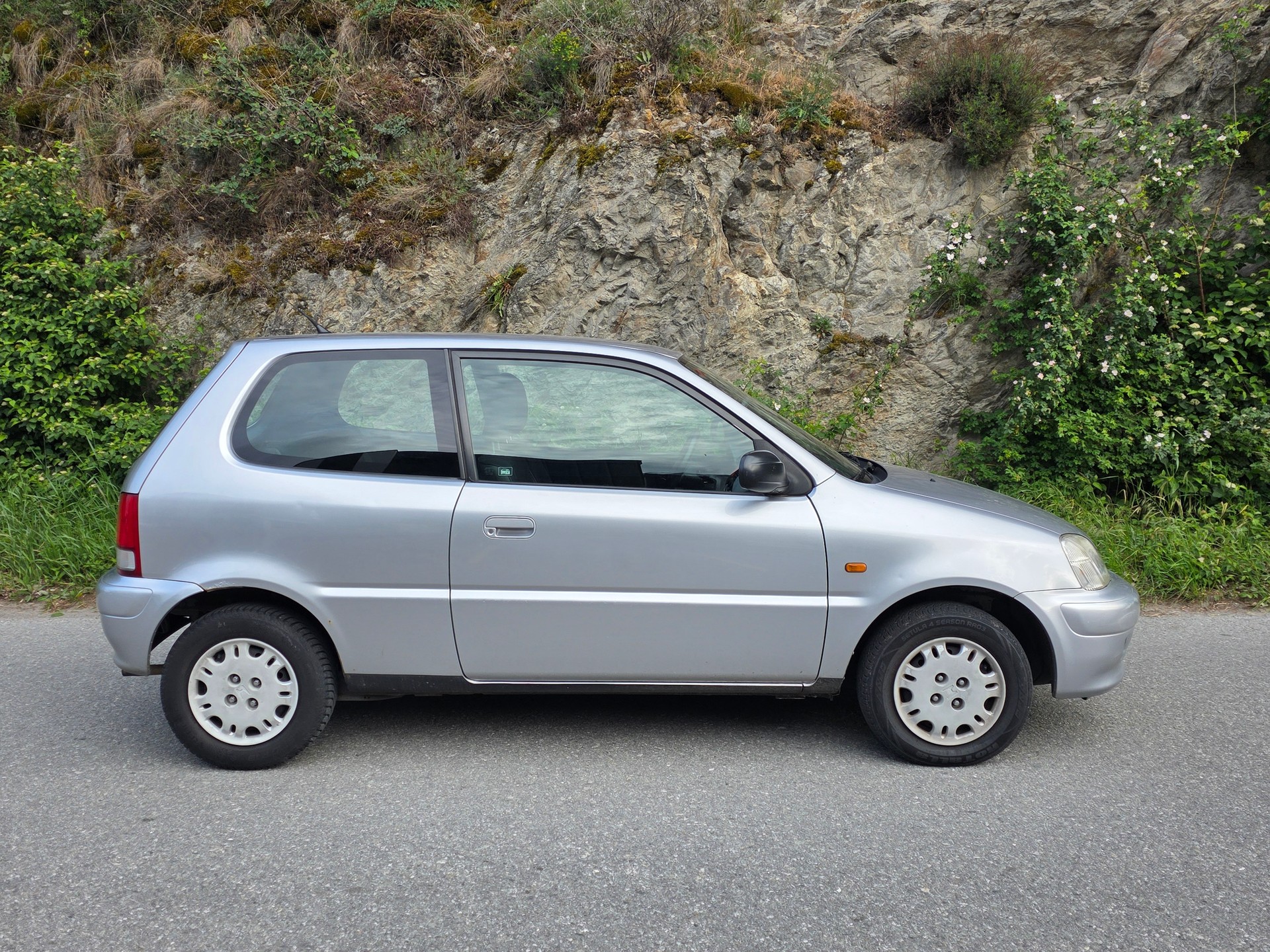HONDA Logo 1.3i LS-image-4