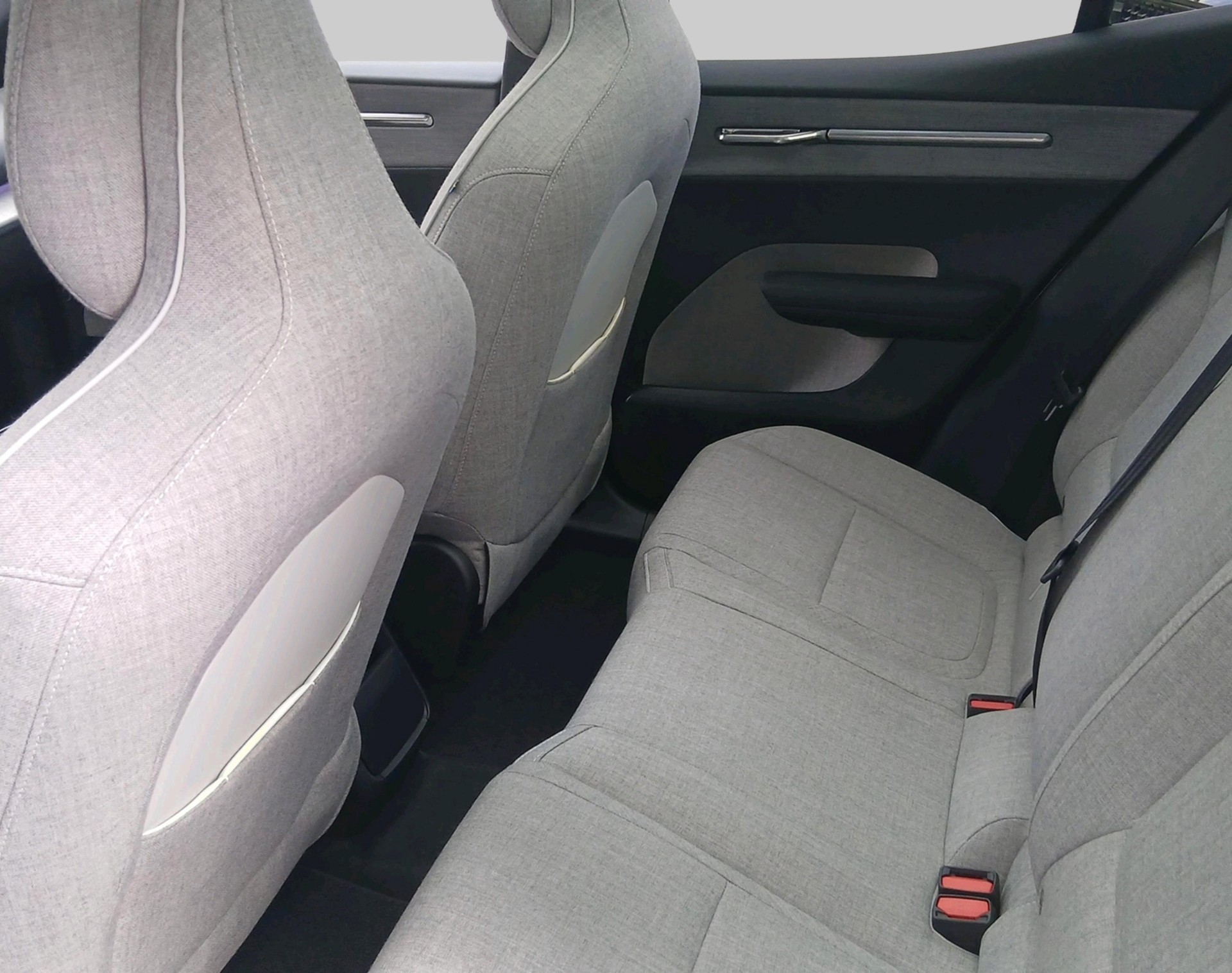 VOLVO EX 30 E60 Twin Ultra Performanc-showroom-element-3