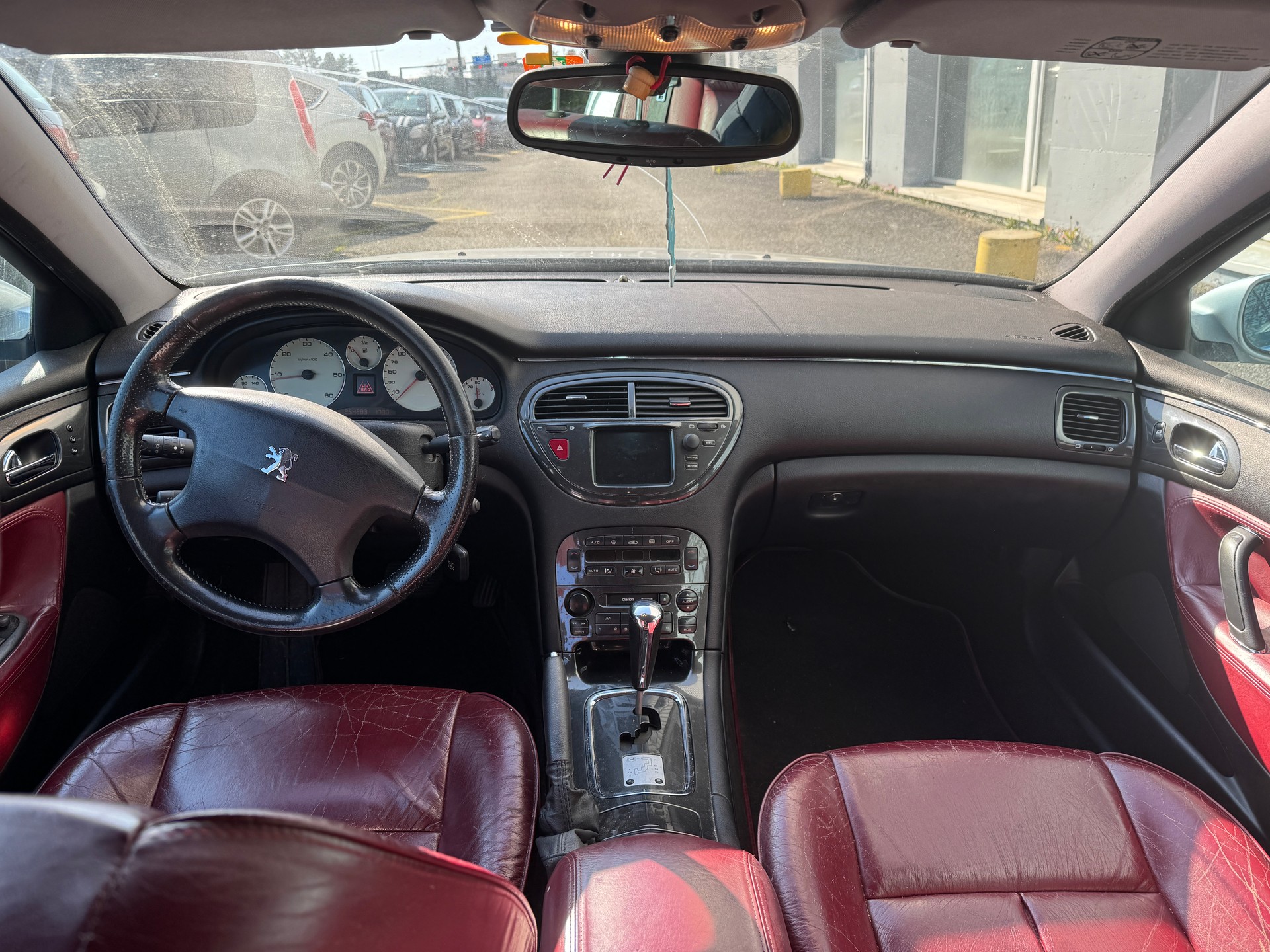 PEUGEOT 607 2.2 HDI Luxe-image-7