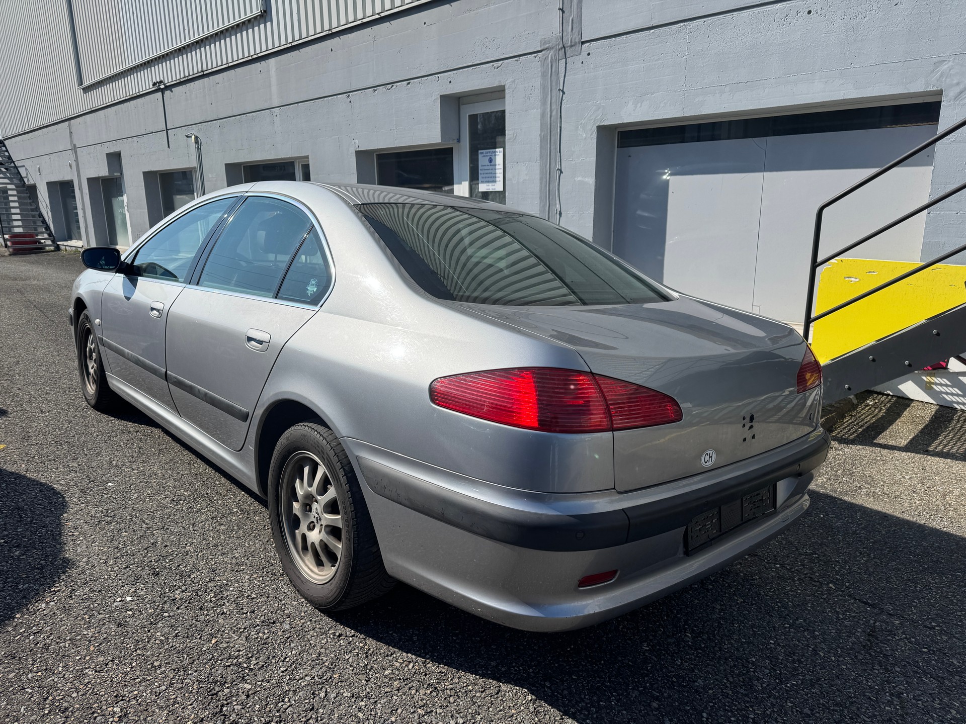 PEUGEOT 607 2.2 HDI Luxe-image-5